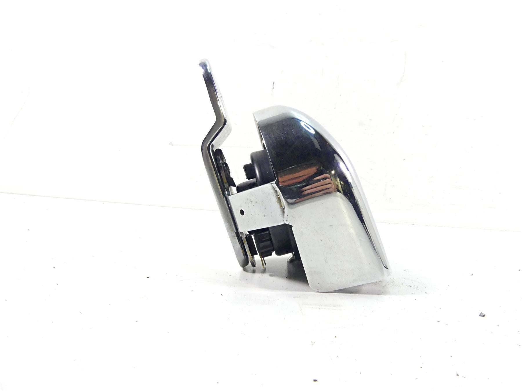 2004 Harley Touring FLHTCUI Electra Glide Horn & Chrome Cover 61300478A {{ shop.shopifyCountryName }} - Mototech271