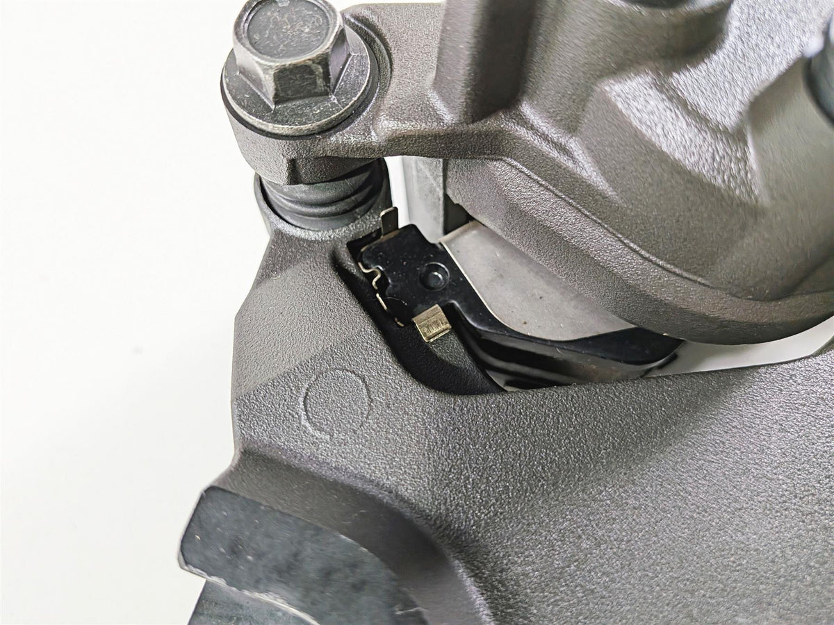 2009 Yamaha VMX17 V-Max 1700 Rear Brake Caliper 2S3-2580W-00-00 2S3-2580W-01-00-Mototech271
