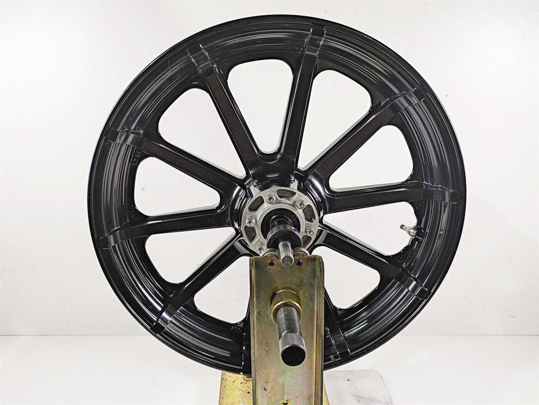 2018 Indian Springfield Dark Horse Straight 19x3.5 Front Wheel Rim 1523059 {{ shop.shopifyCountryName }} - Mototech271