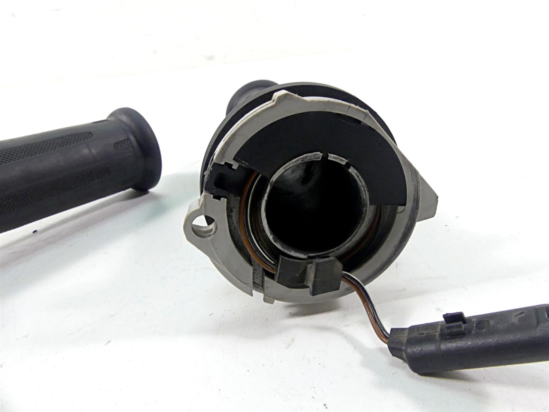 2009 BMW R1200GS K255 Adv Heated Left Right Hand Grips 61317727067 61317695470 {{ shop.shopifyCountryName }} - Mototech271