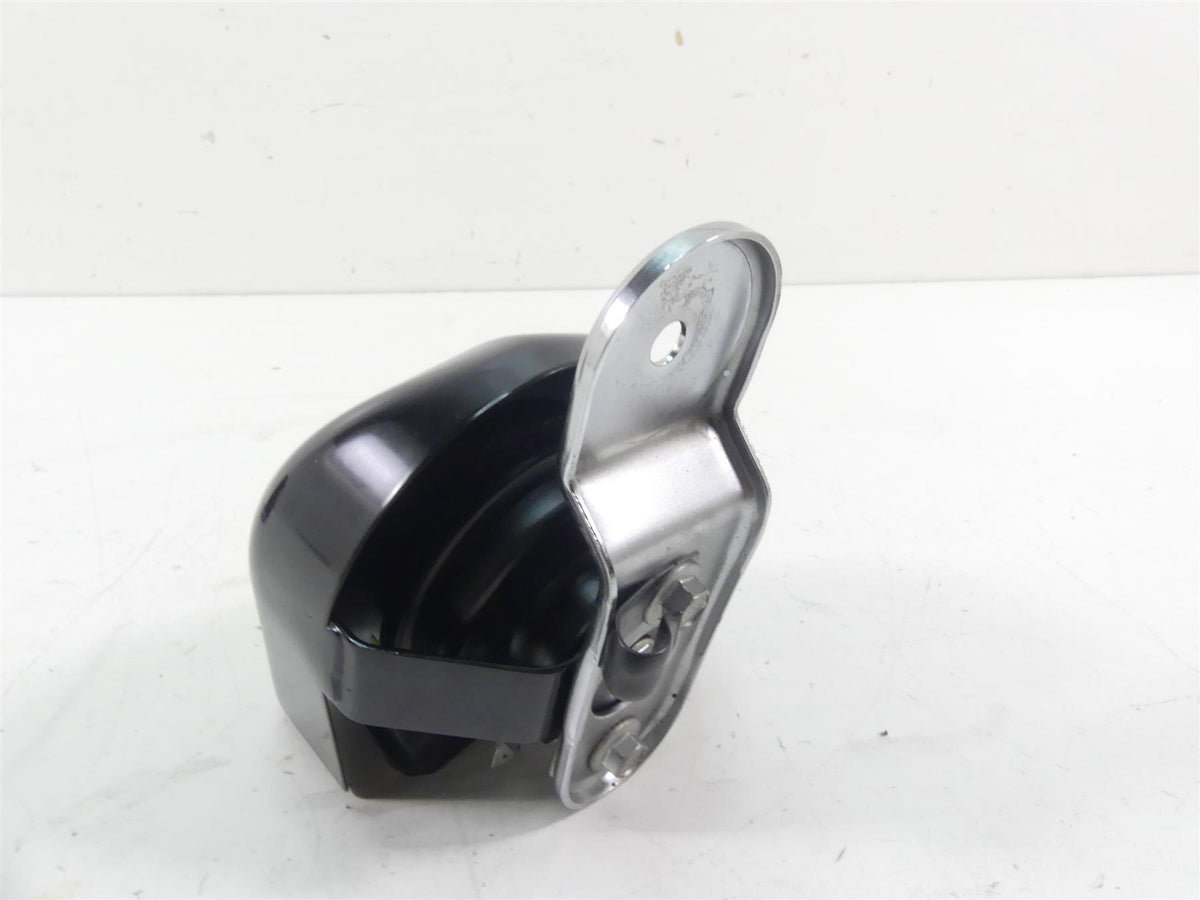 2017 Harley FLS Softail Slim Horn + Cover & Mount 69061-99B {{ shop.shopifyCountryName }} - Mototech271