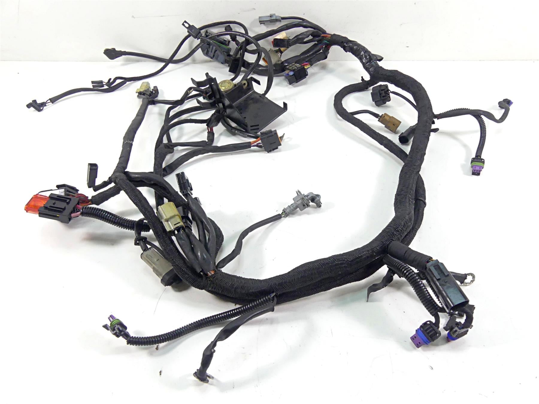 2013 Harley VRSCF Muscle Vrod Main Wiring Harness Loom - Non Abs 69200094 {{ shop.shopifyCountryName }} - Mototech271