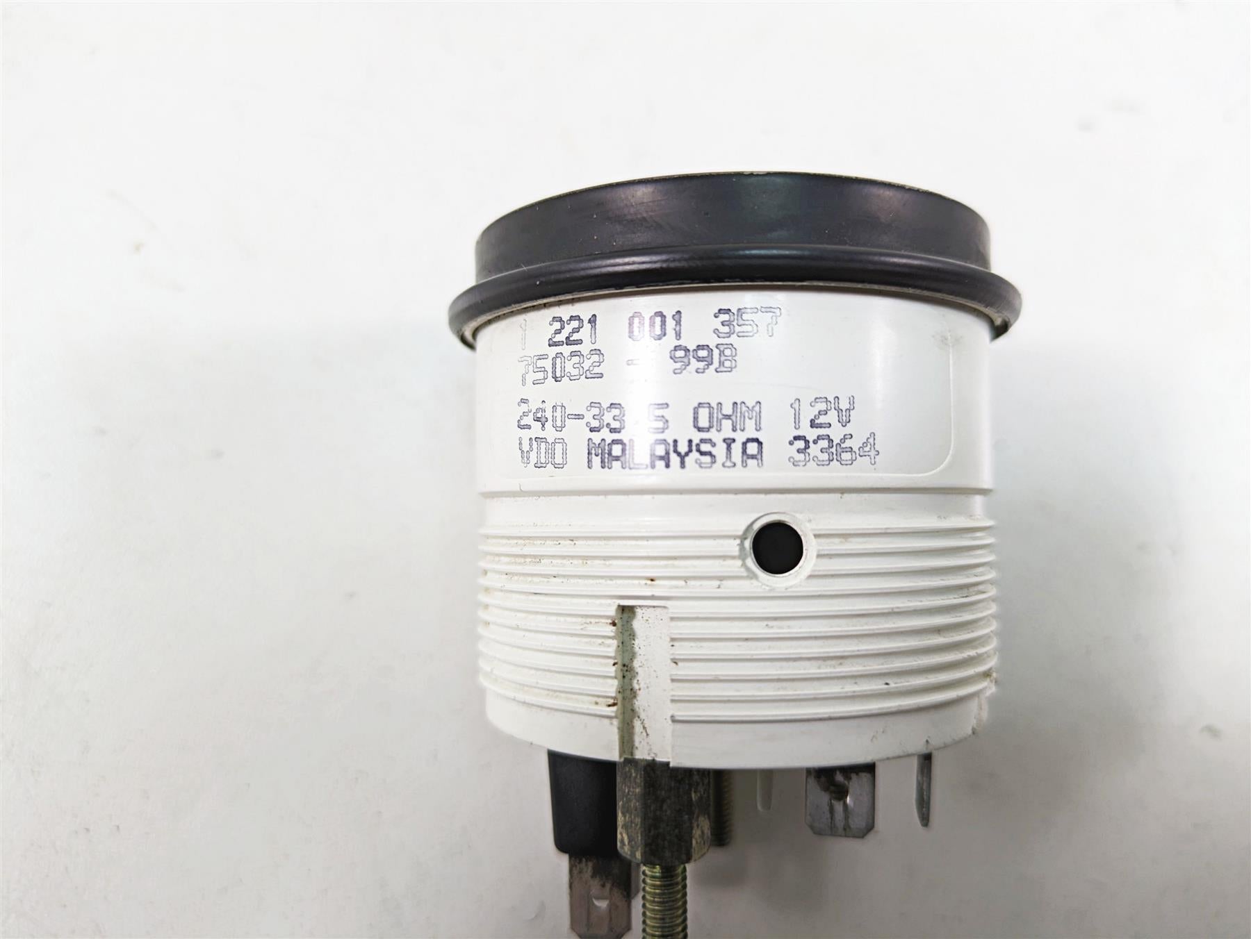 2005 Harley Touring FLHTCUI Electra Glide Oil Pressure Gauge 75032-99B {{ shop.shopifyCountryName }} - Mototech271