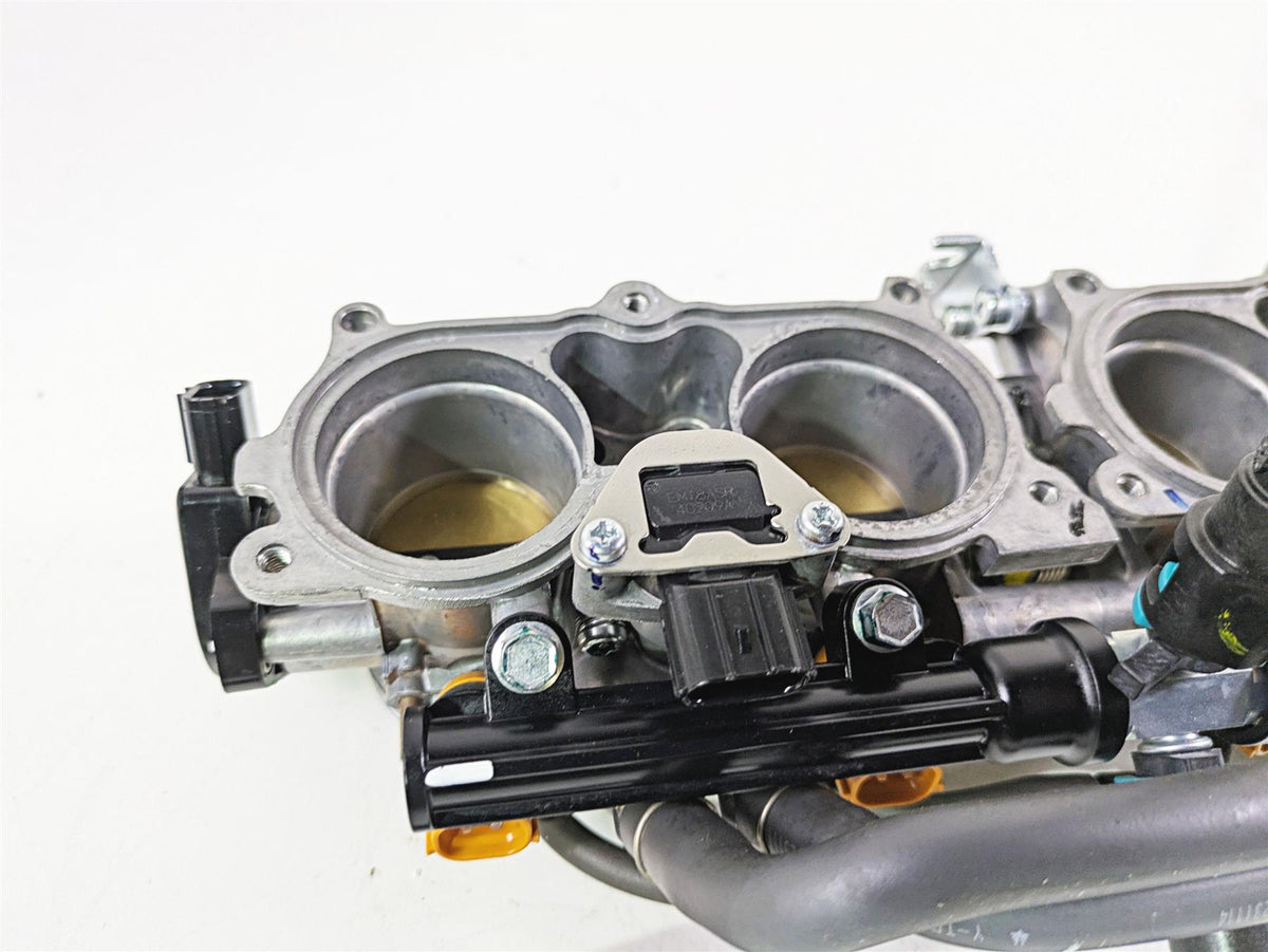 2025 Honda CBR600RR Throttle Body Bodies Fuel Injection 16400-MJC-L01 {{ shop.shopifyCountryName }} - Mototech271