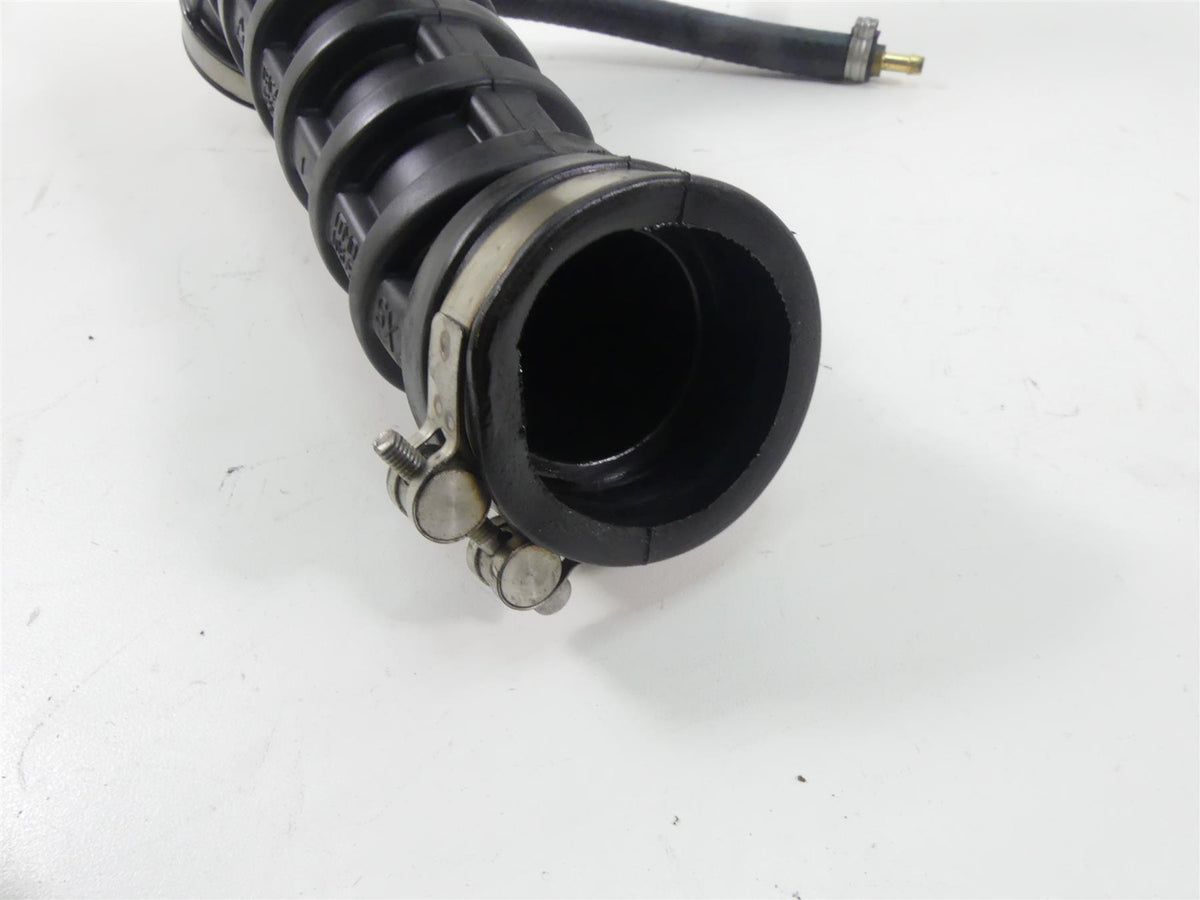 2016 Moto Guzzi V7 II Special 750 Throttle Body Hose Inlet Y-Tube 2B001031 {{ shop.shopifyCountryName }} - Mototech271