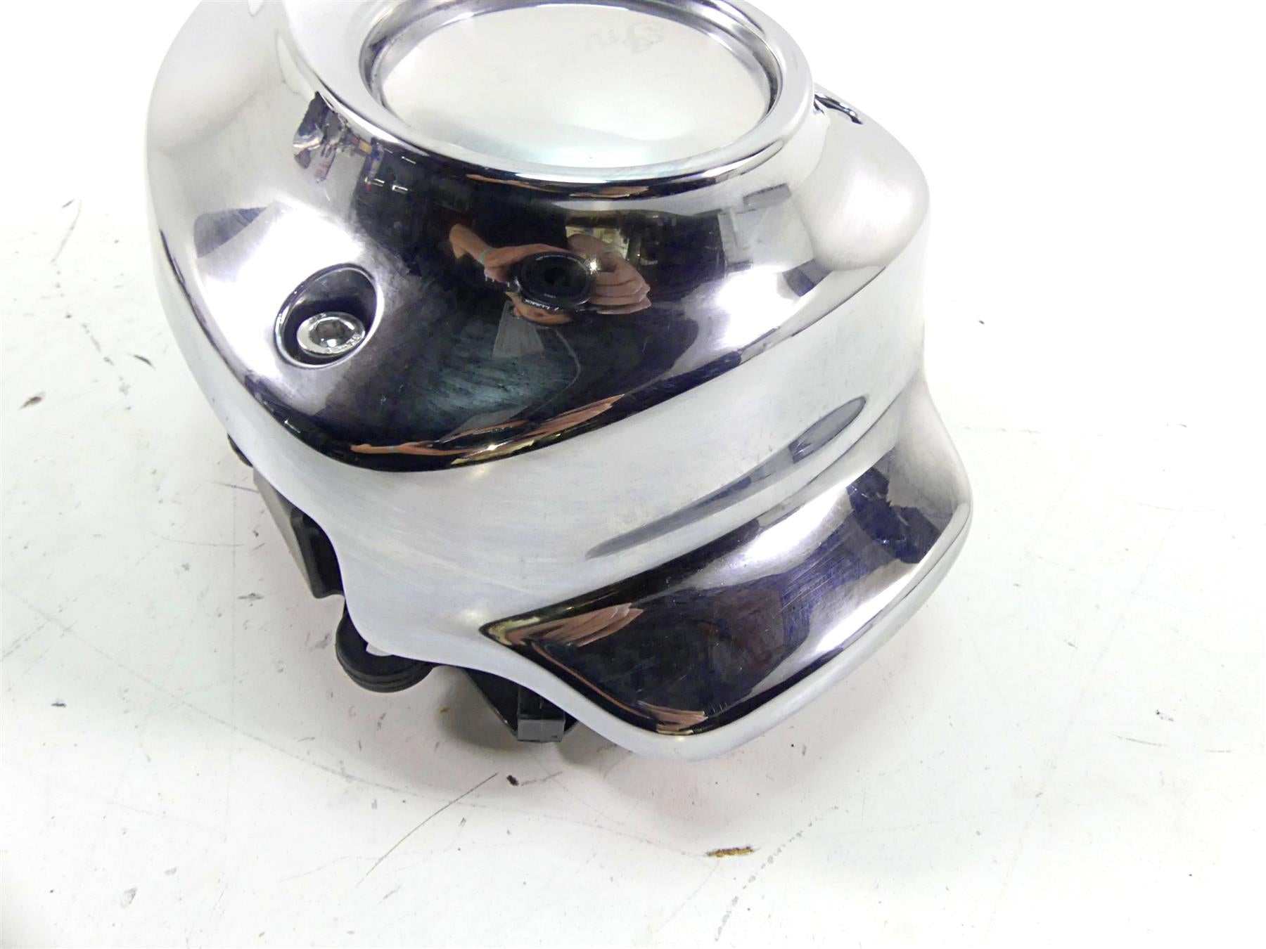 2019 Indian Chieftain Classic Ignition Coil Cover Fairing & Mount 5633897 {{ shop.shopifyCountryName }} - Mototech271