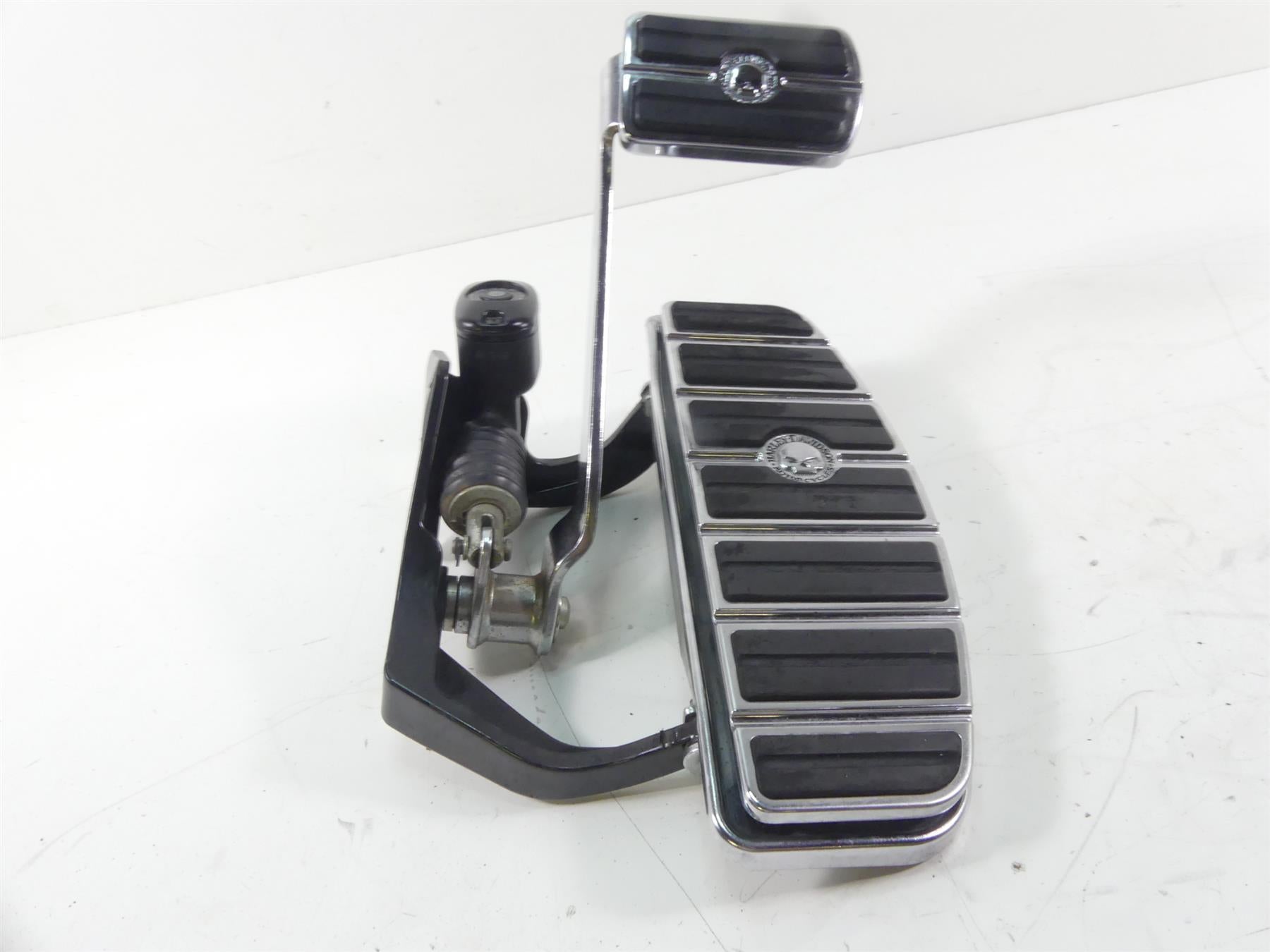 2004 Harley Softail FLSTFI Fat Boy Floorboard Brake Pedal Set - Read 50710-04 {{ shop.shopifyCountryName }} - Mototech271