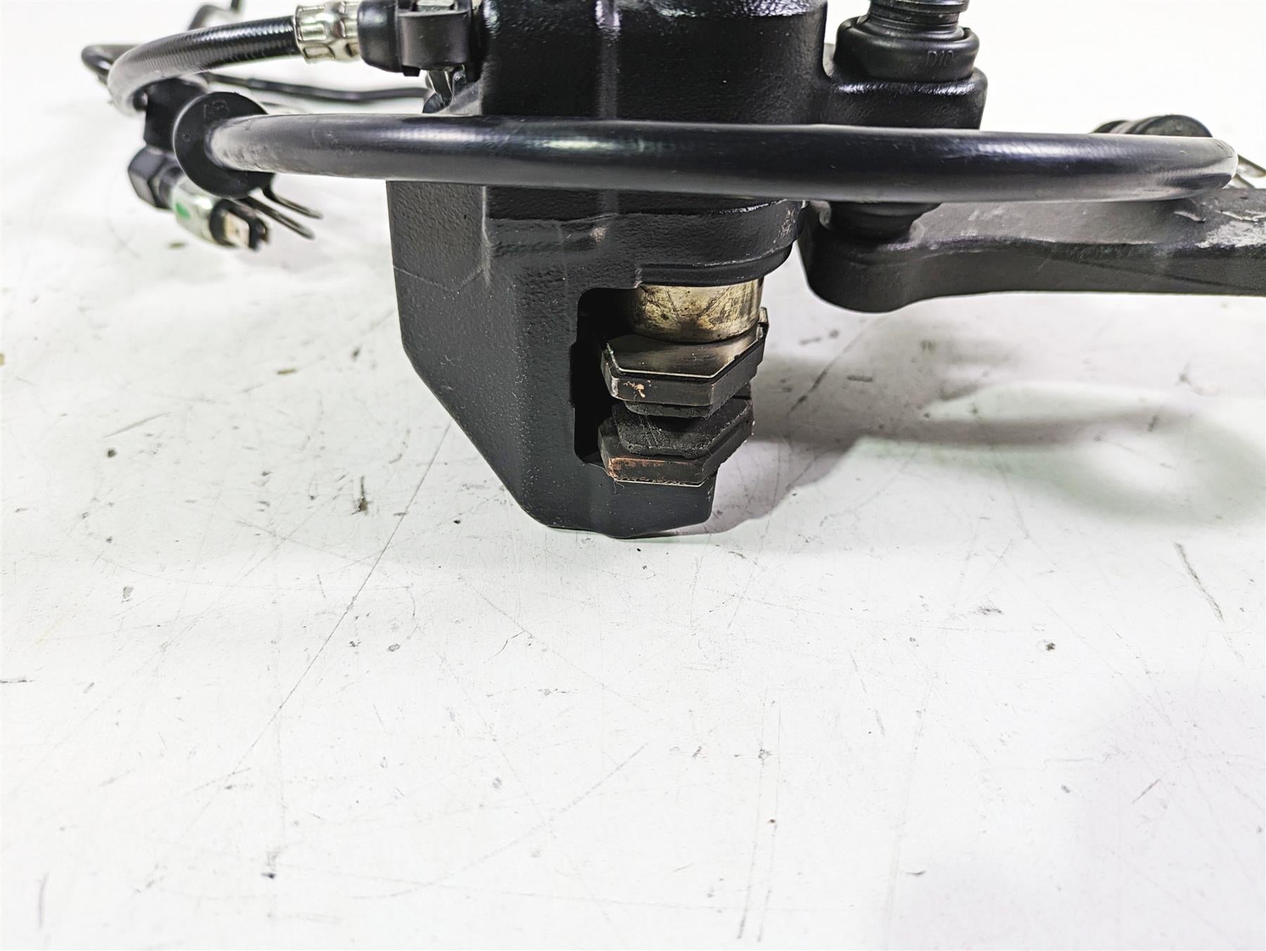2021 Harley Softail FLSL Slim Rear Brake Caliper & Bracket 41300192 {{ shop.shopifyCountryName }} - Mototech271