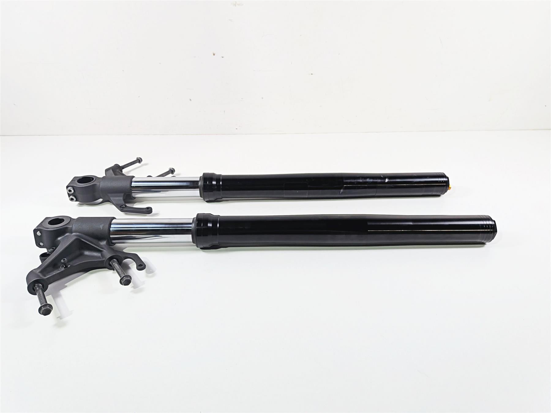 2023 Yamaha MT10 MTN1000 Straight KYB Front Fork Set B5Y-23102-00-00 {{ shop.shopifyCountryName }} - Mototech271