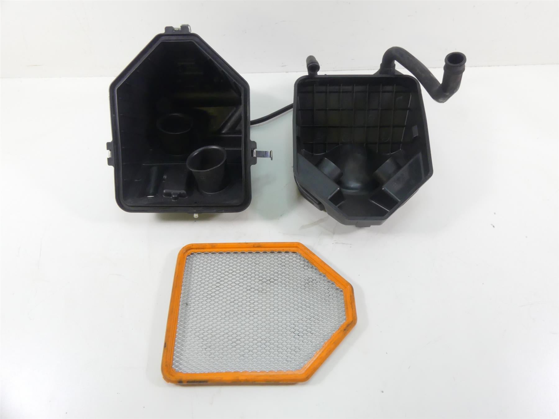 2005 Ducati Multistrada 1000S Air Box Cleaner Breather Filter Set 44220831A {{ shop.shopifyCountryName }} - Mototech271