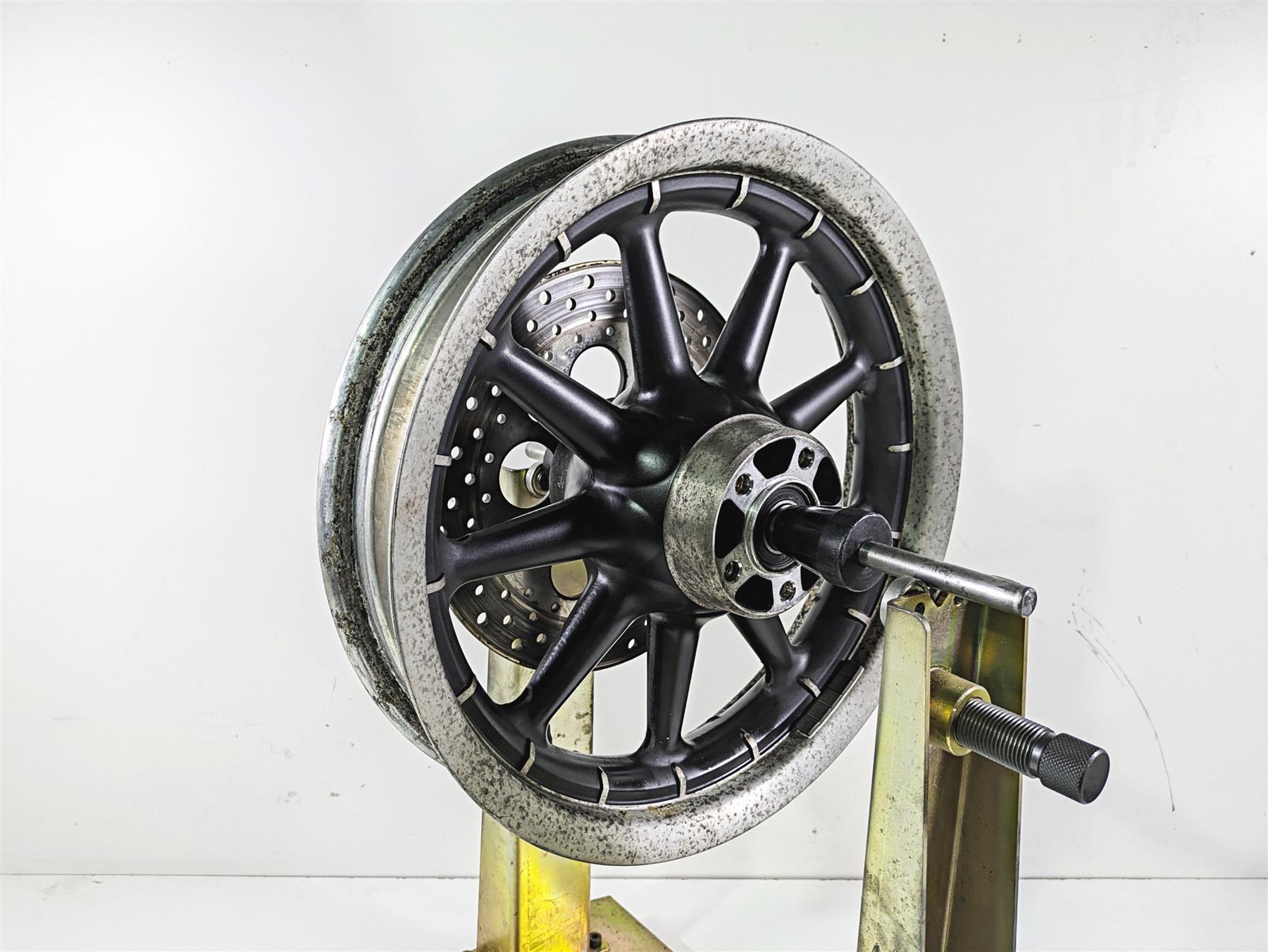 2005 Harley Touring FLHRI Road King Rear Wheel Rim 16x3 9 Spoke 43402-00 | Mototech271