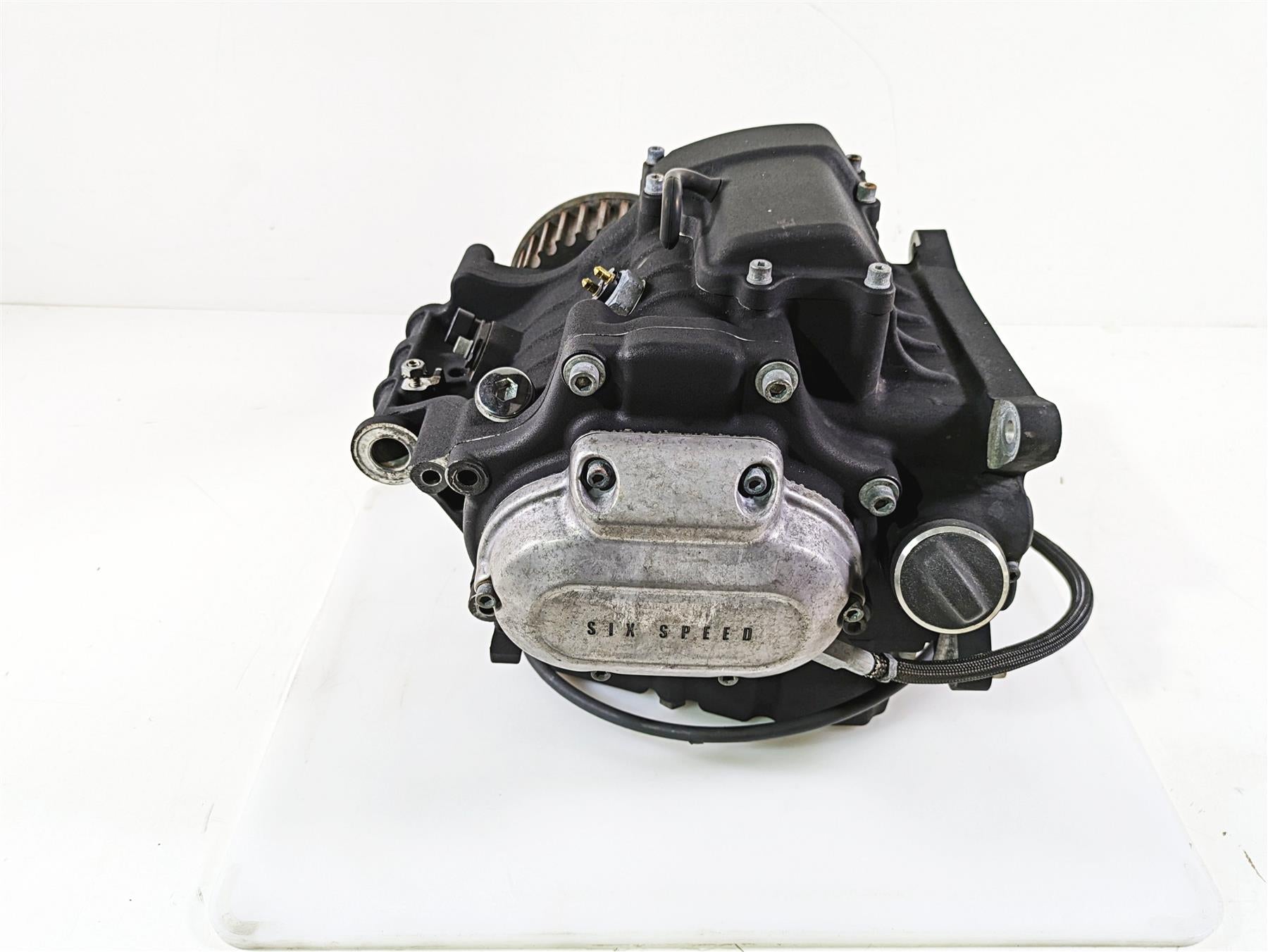 2012 Harley FLD Dyna Switchback Transmission Gear Box 6 Speed 33083-10A {{ shop.shopifyCountryName }} - Mototech271