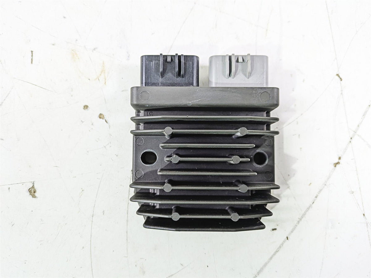 2015 Ducati Panigale 1299 S Rectifier Voltage Regulator 54040301B FH020AA {{ shop.shopifyCountryName }} - Mototech271