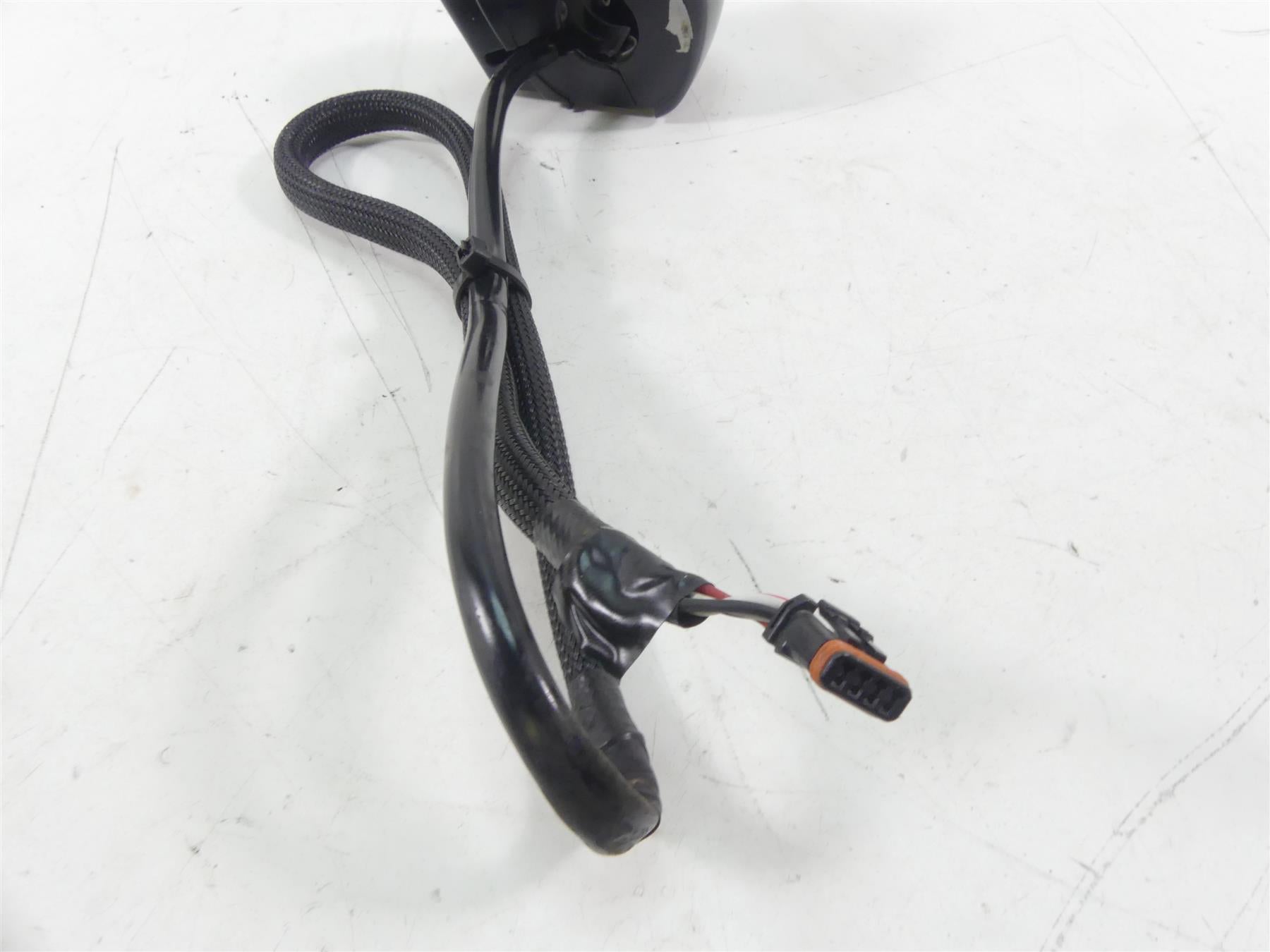 2017 Harley FXSE CVO Pro Street Breakout Left Hand Control Switch 71500458 {{ shop.shopifyCountryName }} - Mototech271