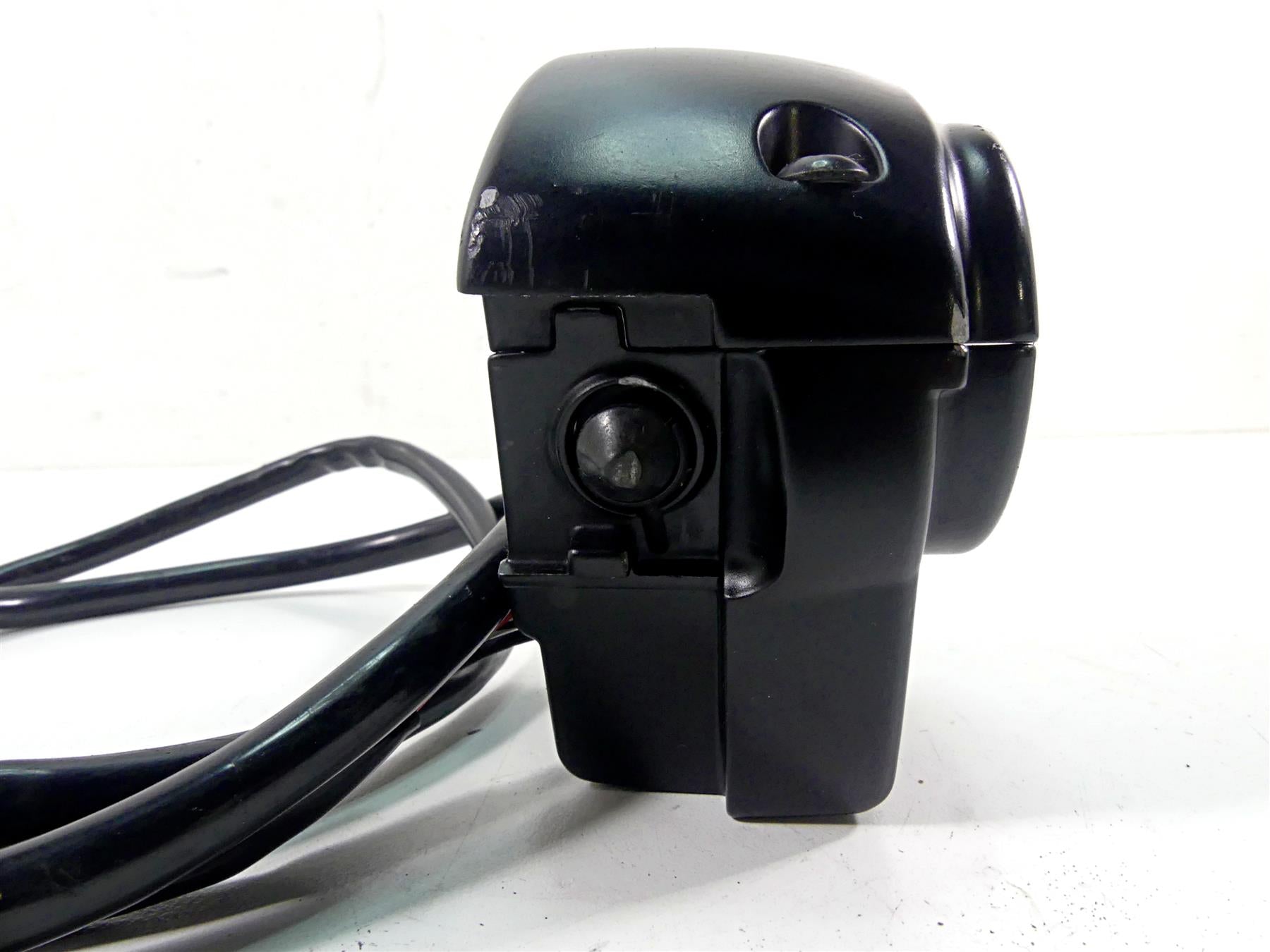 2016 Harley Softail FLS Slim Left Hand Blinker Cruise Control Switch 71500292 {{ shop.shopifyCountryName }} - Mototech271