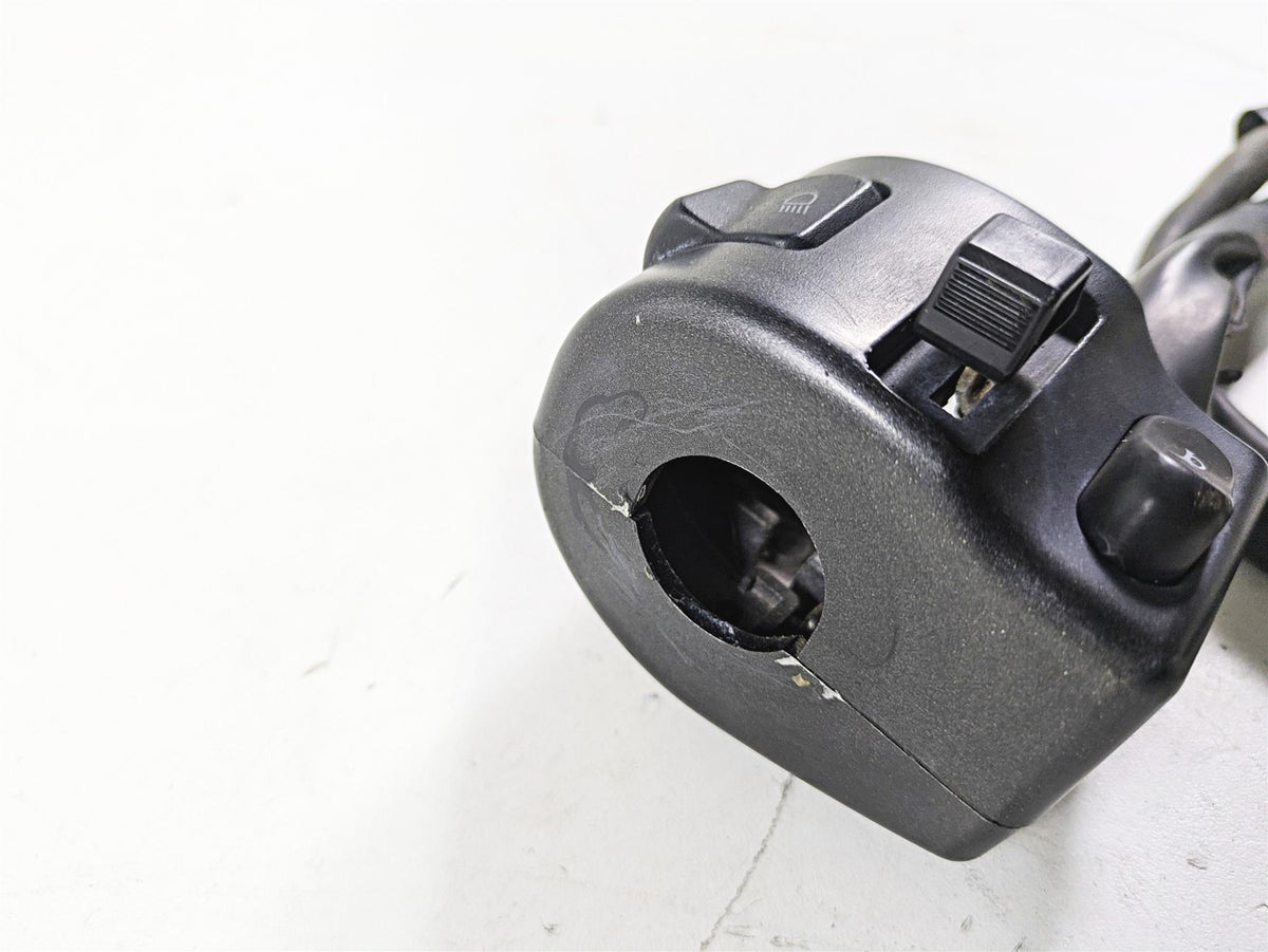 2007 Yamaha XVS1300 V-Star Tour Left Hand Control Switch 3D8-83973-00-00 {{ shop.shopifyCountryName }} - Mototech271