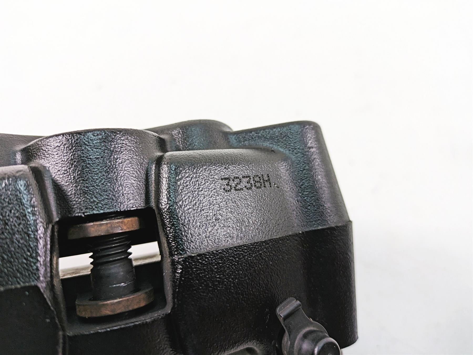 2009 Harley Dyna FXDFSE CVO Fat Bob Front Brake Caliper Set 44046-08 44047-08 {{ shop.shopifyCountryName }} - Mototech271