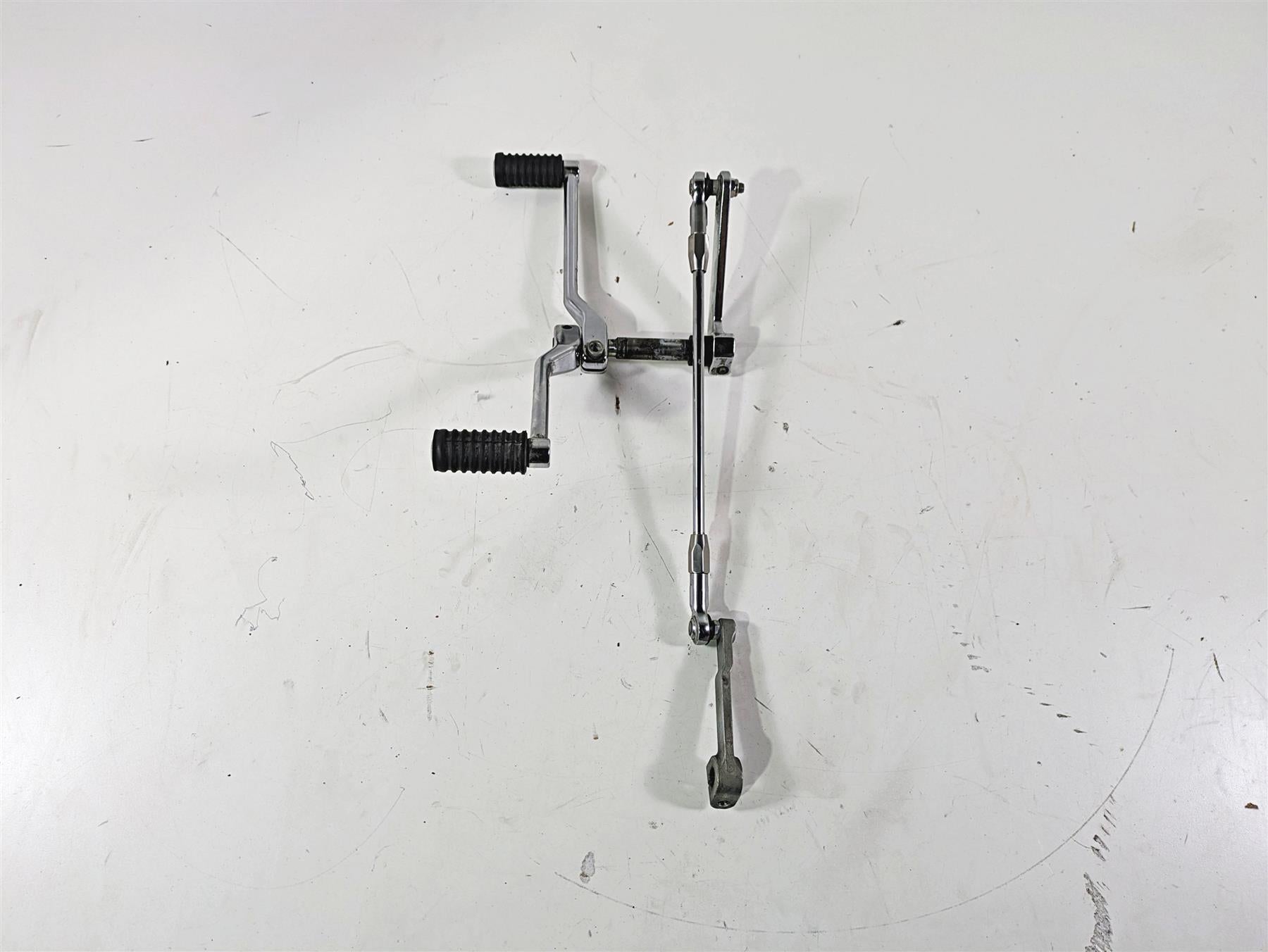 2008 Harley Touring FLHTCU E-Glide 105TH Heel Toe Shifter Lever Set 33895-82E {{ shop.shopifyCountryName }} - Mototech271
