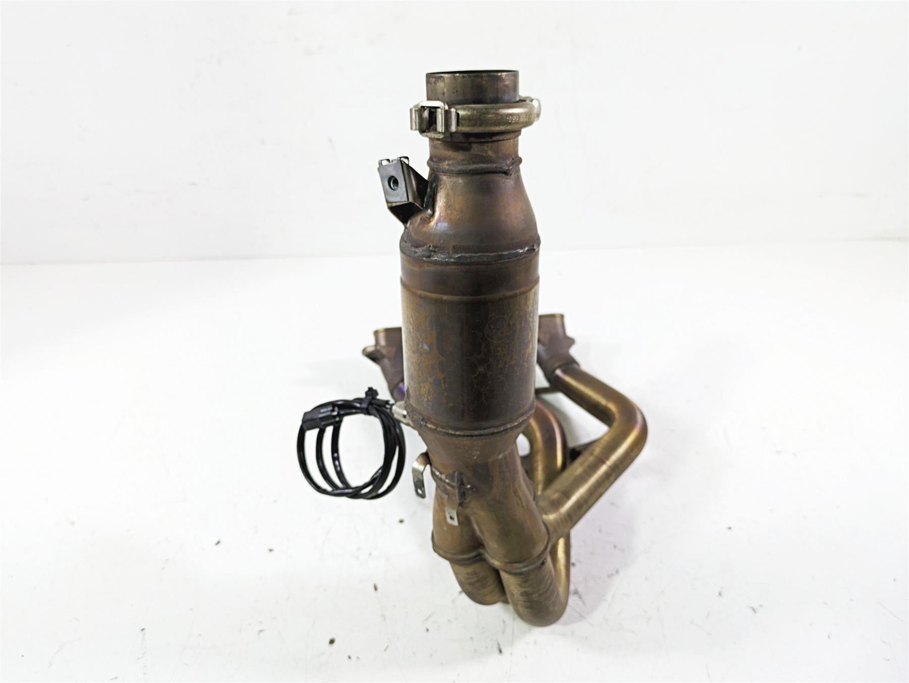 2023 Triumph Street Triple 765 RS Oem Exhaust Header Manifold T2202740 {{ shop.shopifyCountryName }} - Mototech271