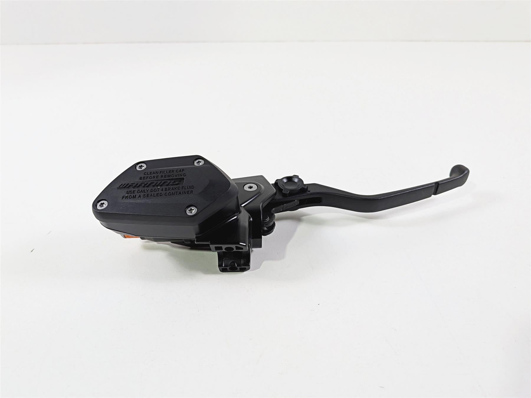 2023 BMW R1250RT RTP K52 Front Brake Master Cylinder & Lever 32728559604 {{ shop.shopifyCountryName }} - Mototech271
