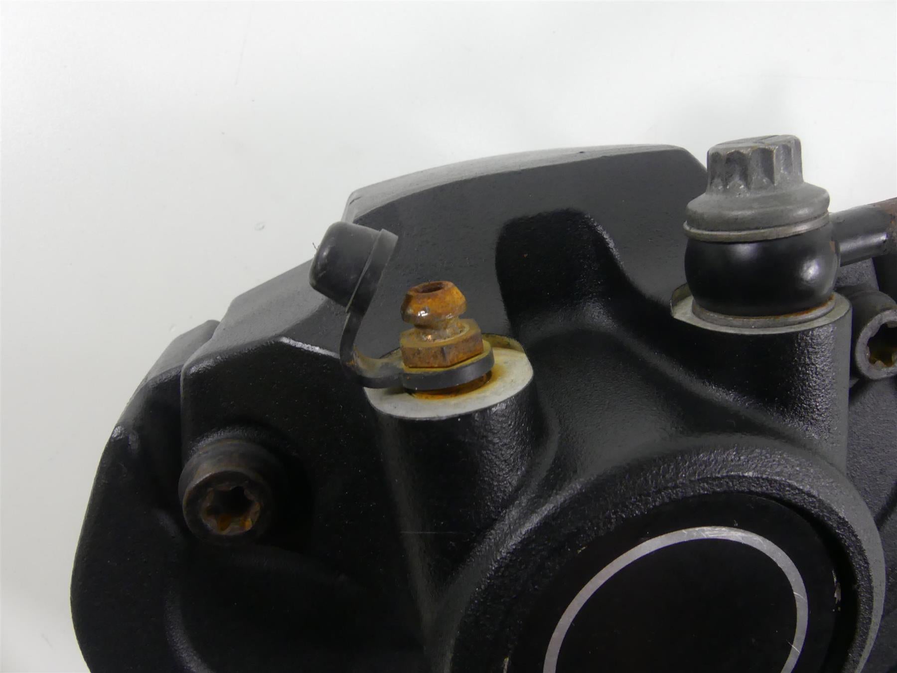 1999 Harley Dyna FXDS Convertible Rear Brake Caliper + Bracket 44050-87 {{ shop.shopifyCountryName }} - Mototech271