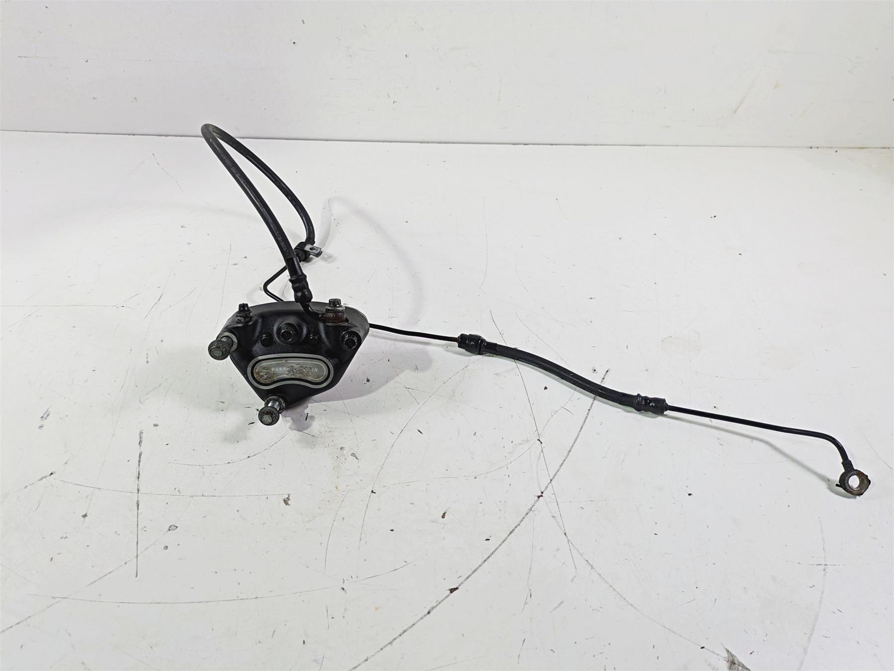 2007 Harley FXDWG Dyna Wide Glide Front Brake Caliper + Line 44046-00D {{ shop.shopifyCountryName }} - Mototech271