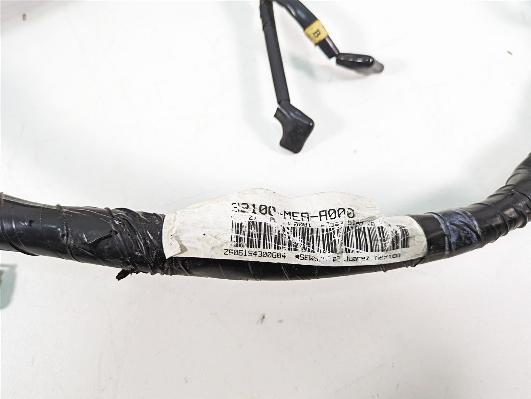 2006 Honda V-Twin VTX1300 R Main Wiring Harness Loom - No Cuts 32100-MEA-A00 {{ shop.shopifyCountryName }} - Mototech271
