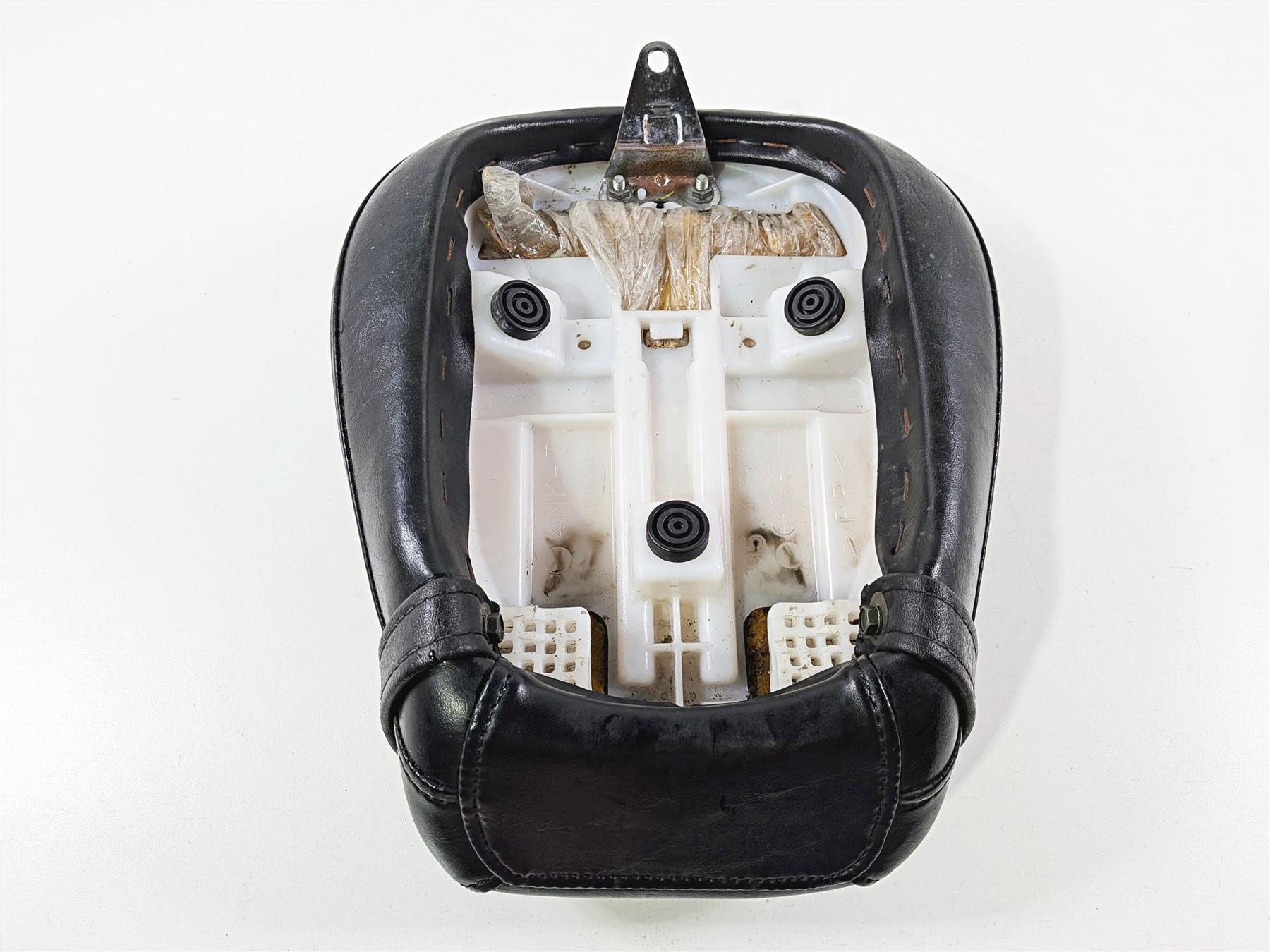 2006 Yamaha XVZ1300 Royal Star Rear Seat Saddle 1D6-24750-00-00 {{ shop.shopifyCountryName }} - Mototech271