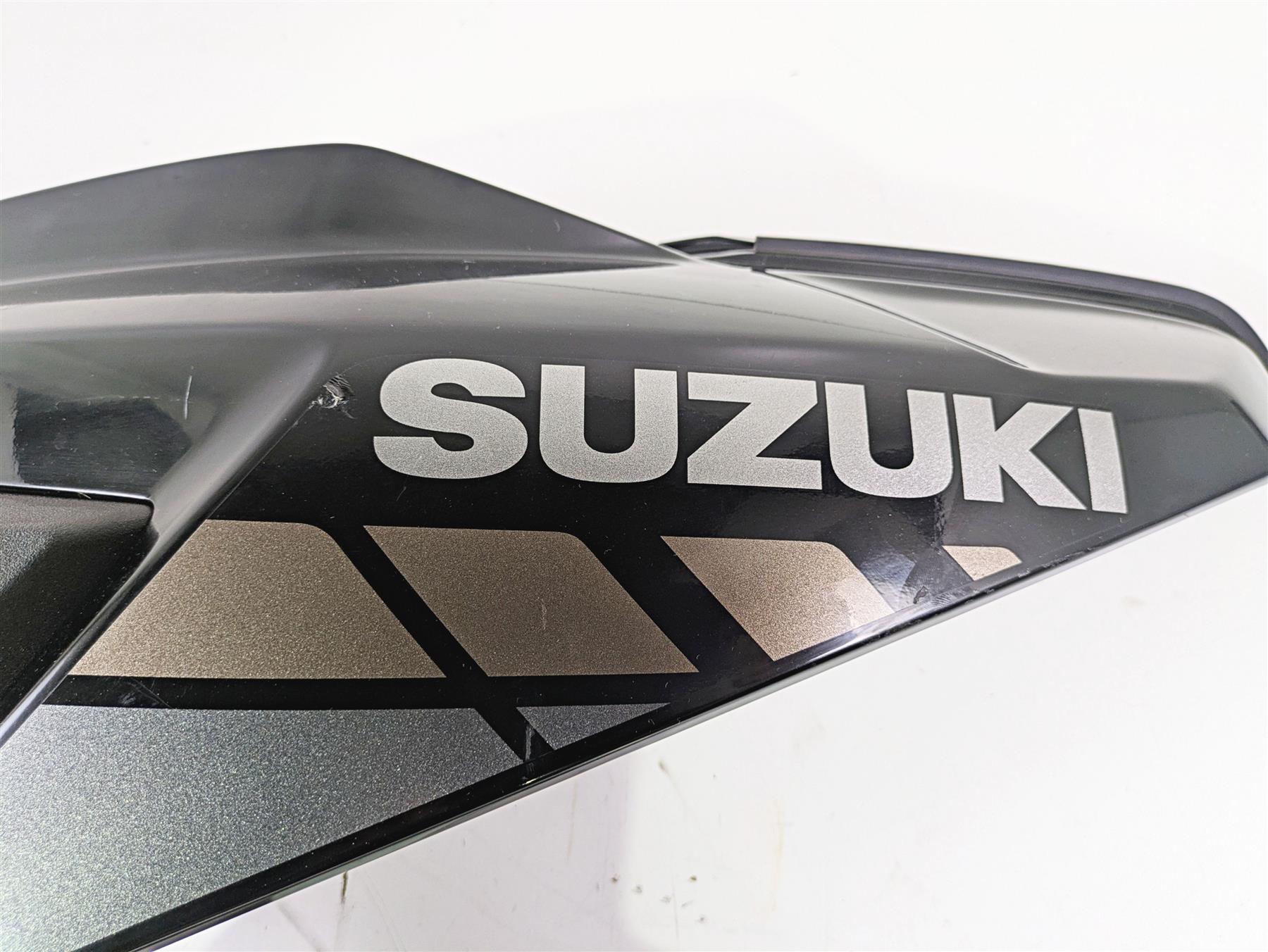 2020 Suzuki V-Strom 1050 XT Left Front Main Side Cover Fairing -Read 94430-06L00 {{ shop.shopifyCountryName }} - Mototech271
