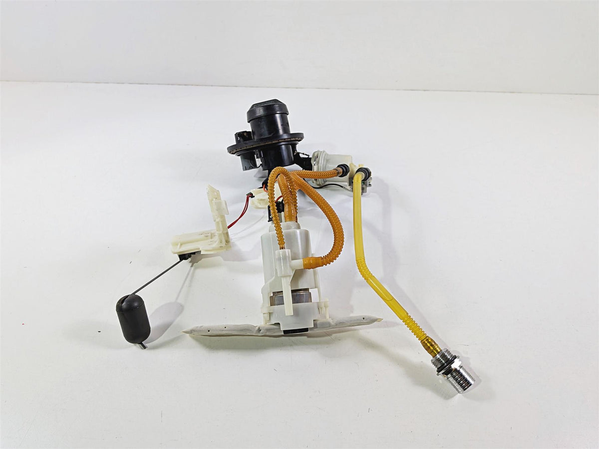 2018 Harley FLHTCU Touring Electra Glide Fuel Gas Petrol Pump - Tested 75069-08D-Mototech271