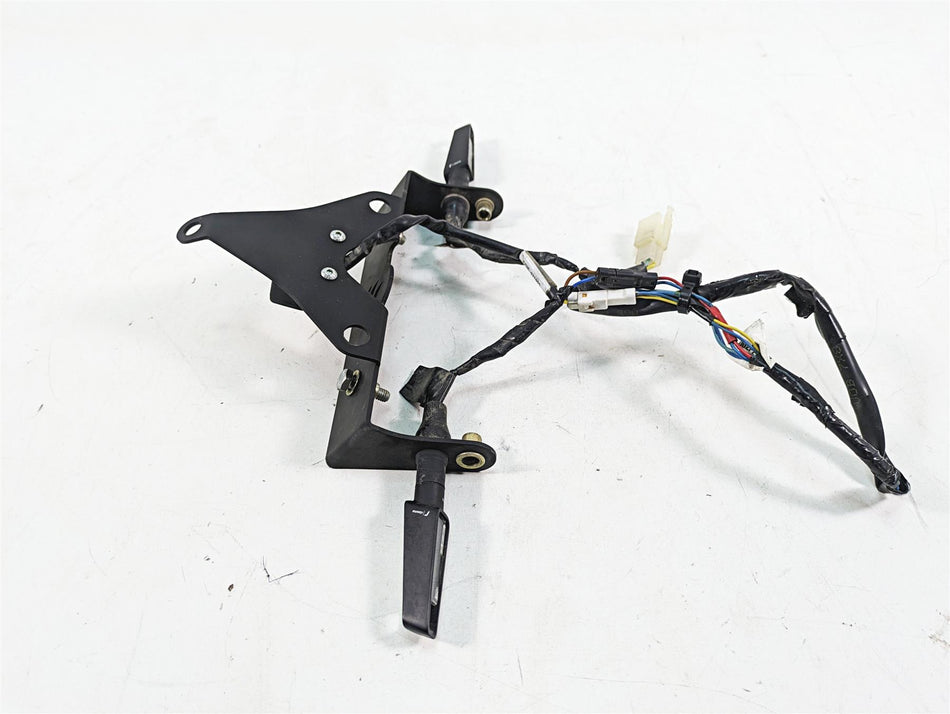 2021 Aprilia RS660 Fender Eliminator Plate Holder + Rizoma Blinker Set FR130B {{ shop.shopifyCountryName }} - Mototech271