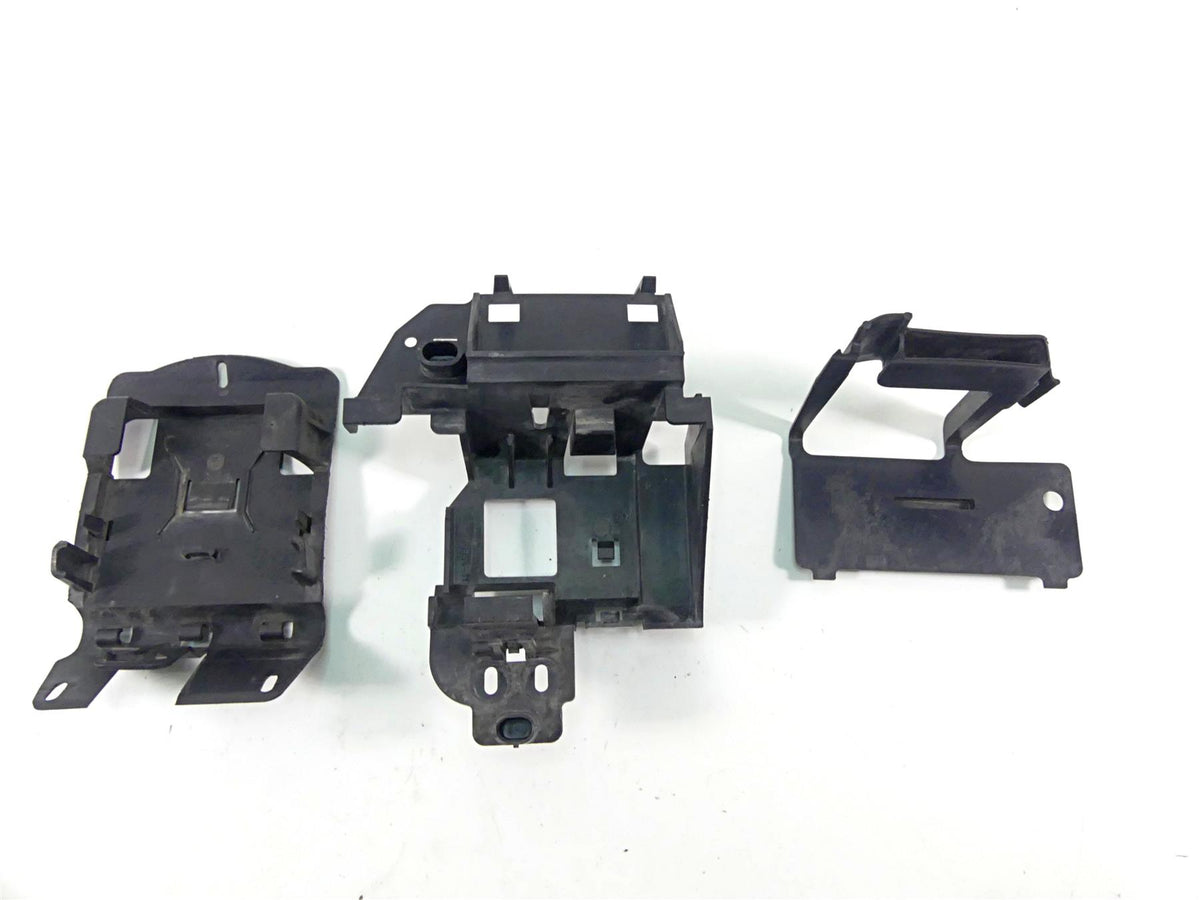 2016 Harley Softail FLS Slim Electric Holder Battery Stay Plastic Set 69201085 {{ shop.shopifyCountryName }} - Mototech271