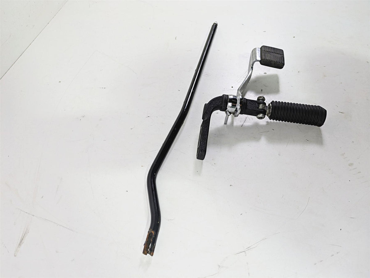 2015 Harley FXDF Dyna Fat Bob Front Right Fw Foot peg & Brake Pedal 42663-03A {{ shop.shopifyCountryName }} - Mototech271