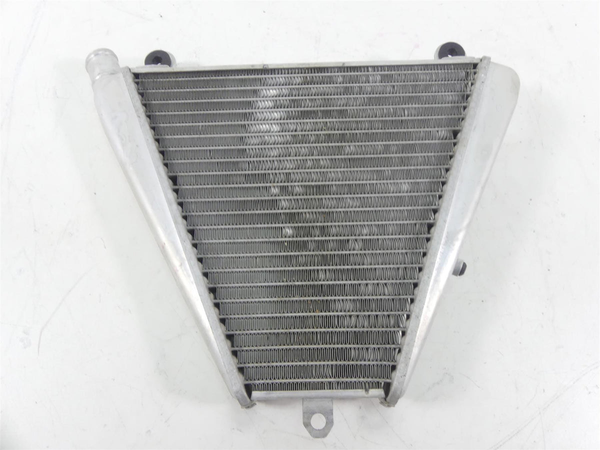 2020 Ducati Panigale V2 Lower Coolant Radiator - Straight No Leaks 54840972B {{ shop.shopifyCountryName }} - Mototech271