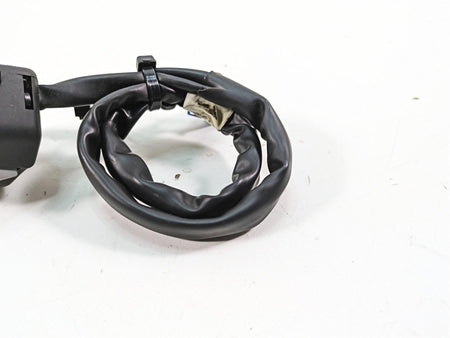 2007 Yamaha R1 YZFR1 Right Hand Kill Start Control Switch 4C8-83973-00-00 {{ shop.shopifyCountryName }} - Mototech271