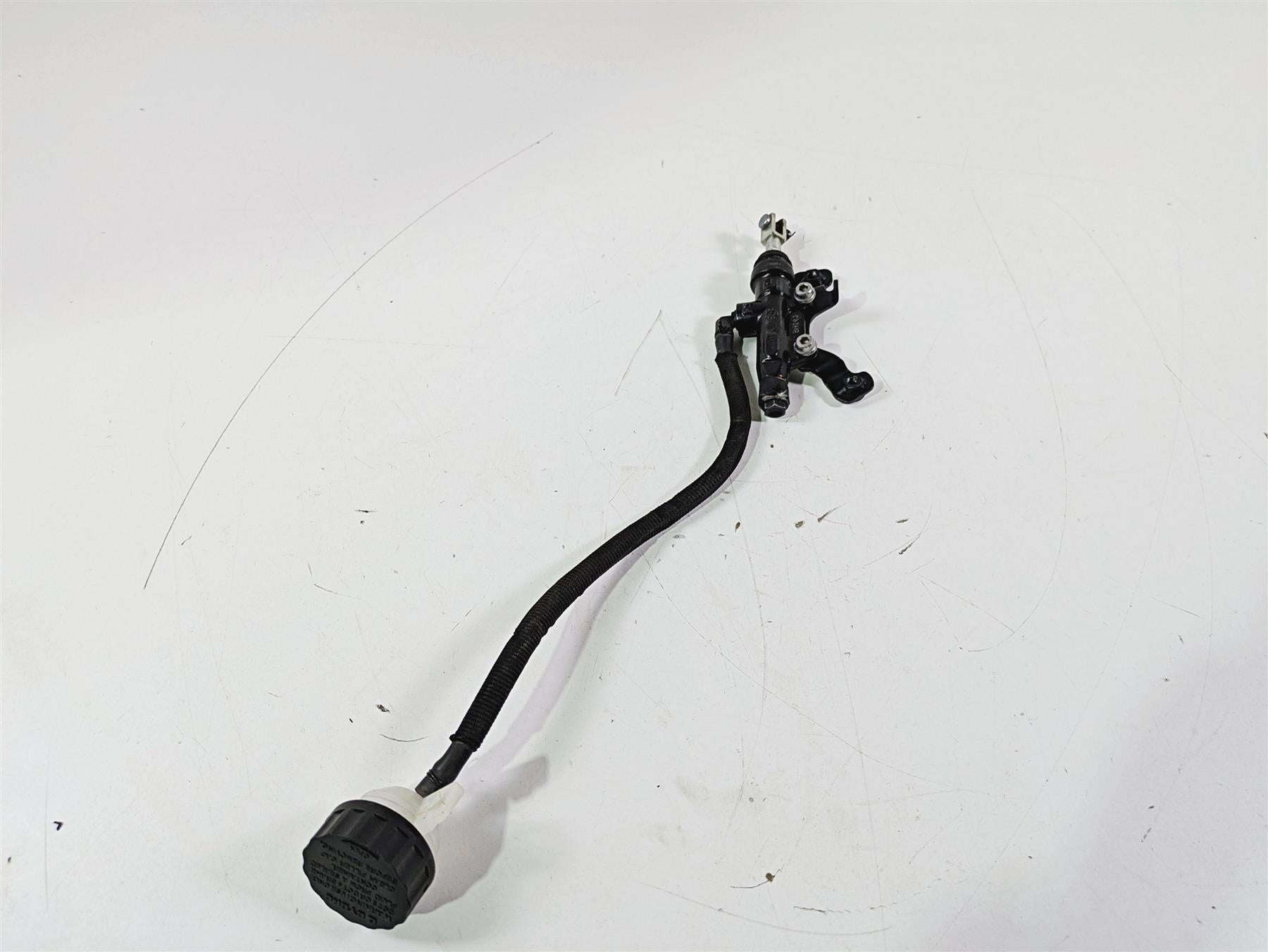 2019 BMW G310GS K02 Rear Brake Master Cylinder + Reservoir 34318560098 {{ shop.shopifyCountryName }} - Mototech271