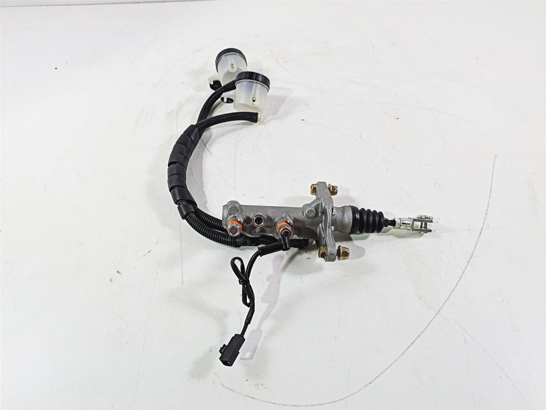 2018 Can Am Maverick X3 XRC Turbo R Brembo Main Brake Master Cylinder 705601549 | Mototech271