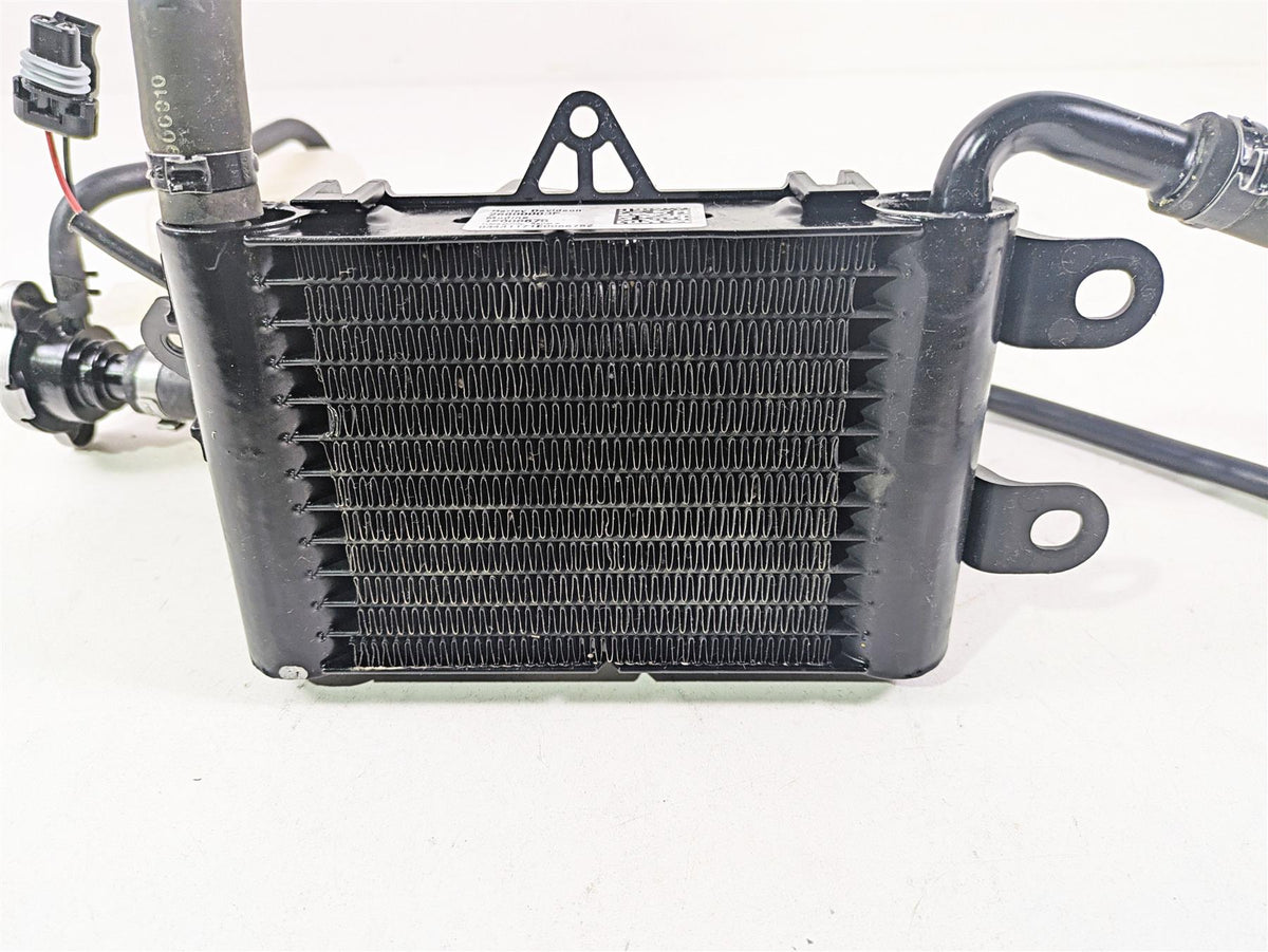 2015 Harley Touring FLHTKL Electra Glide Right Radiator Fan Reservoir 26800003F {{ shop.shopifyCountryName }} - Mototech271