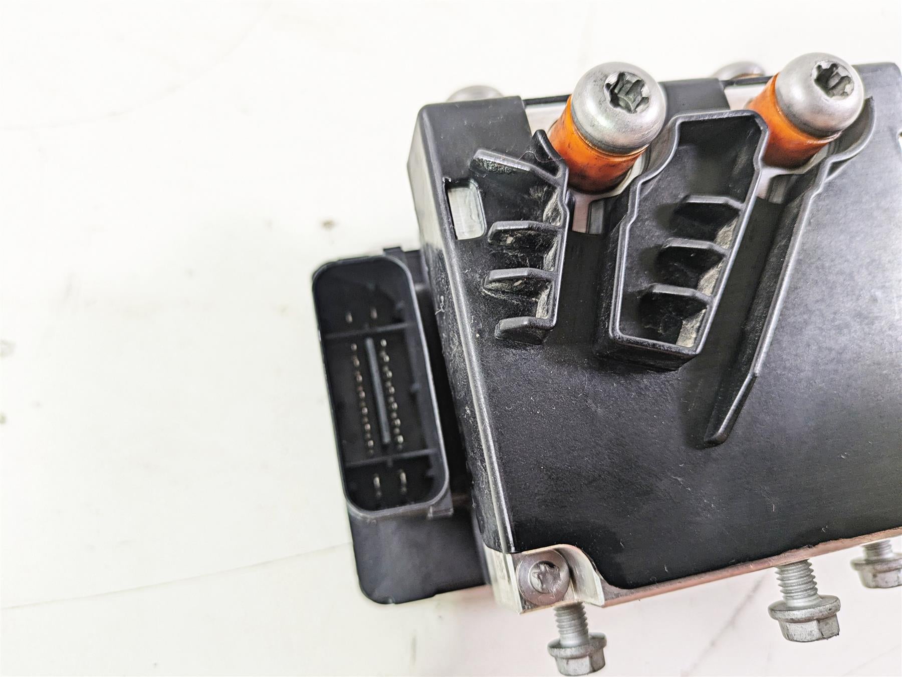 2022 KTM 1290 Super Adventure S Abs Brake Pump Module Unit 61942031044 {{ shop.shopifyCountryName }} - Mototech271