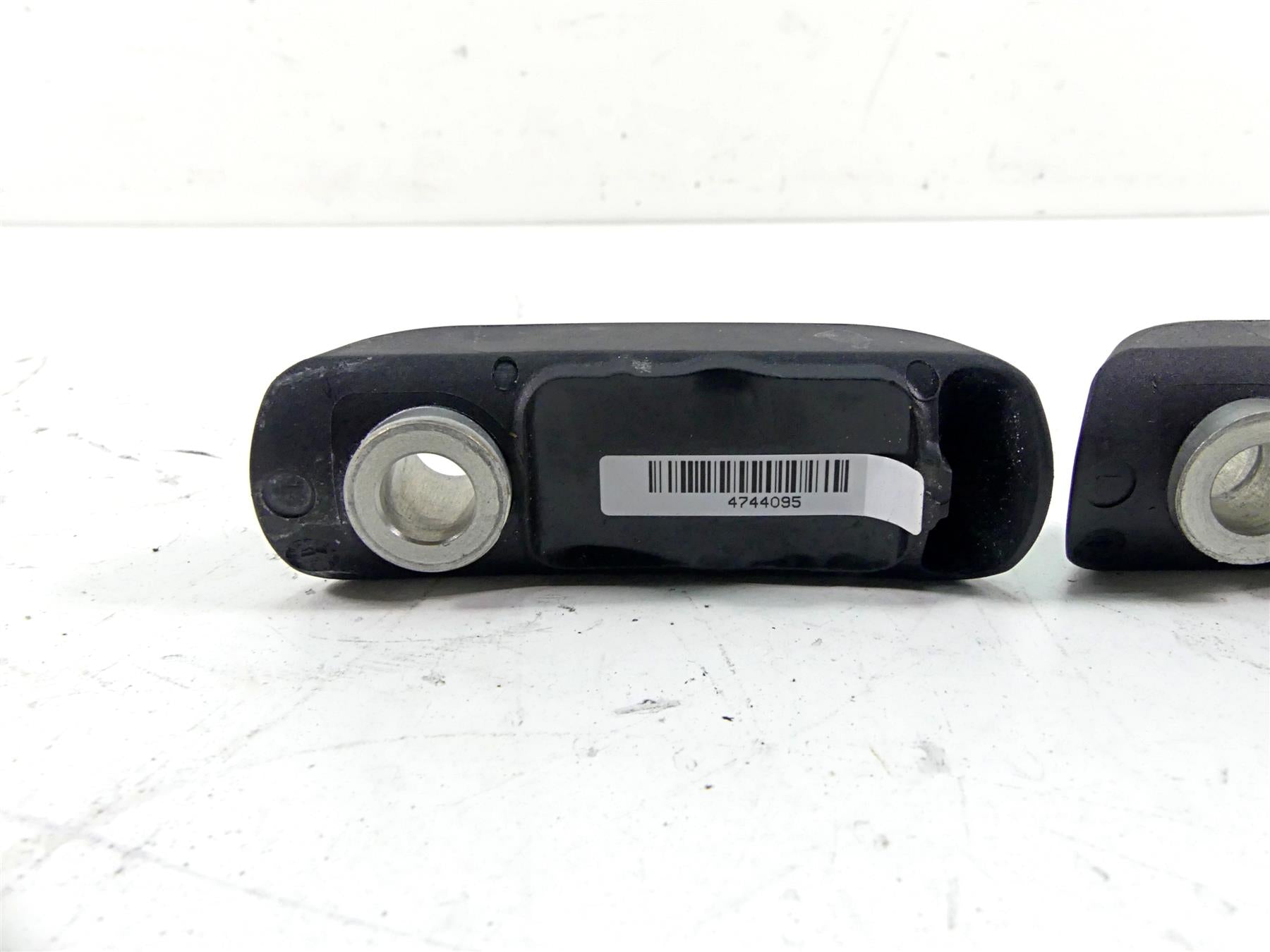 2019 Indian Chieftain Classic Tire Pressure Sensor Set 2412417 2208712 {{ shop.shopifyCountryName }} - Mototech271