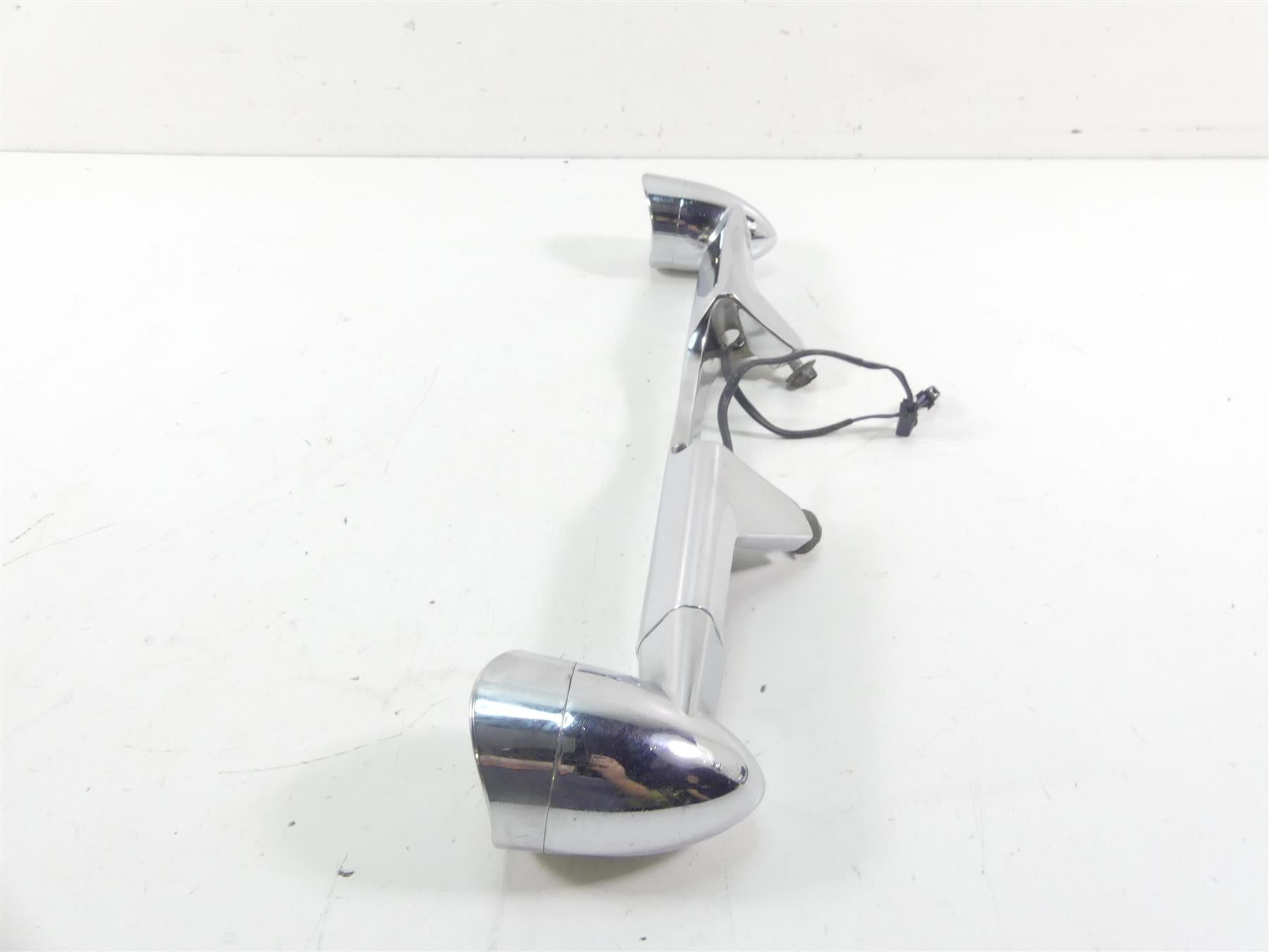 2002 Harley Touring FLHRCI Road King Rear Blinker Turn Signal Bar 68510-74 {{ shop.shopifyCountryName }} - Mototech271