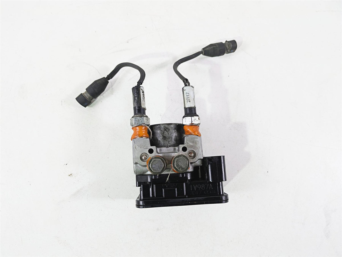 2017 Indian Chieftain Limited Abs Brake Pump Control Unit Module 2204981 {{ shop.shopifyCountryName }} - Mototech271