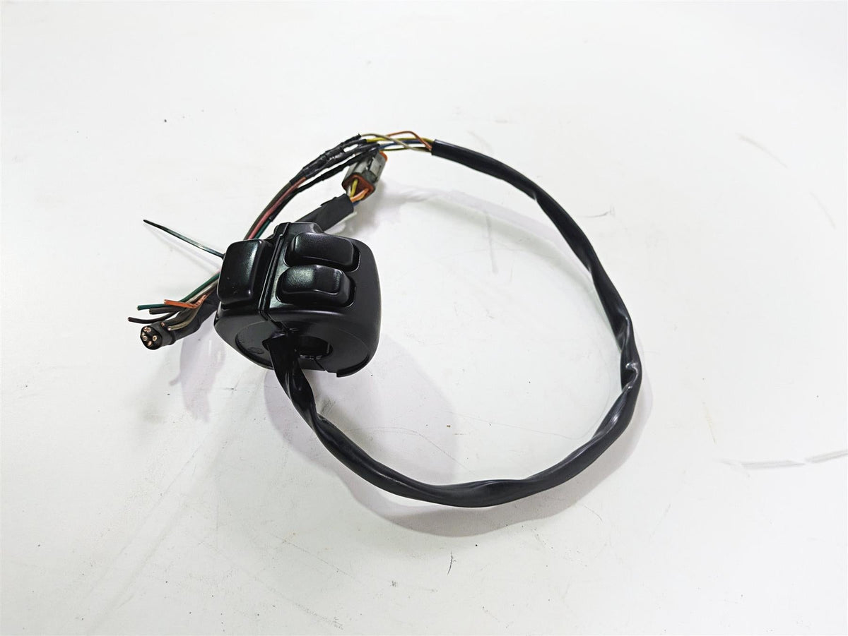2005 Harley Touring FLHRI Road King Left Hand Control Switch 71597-96B {{ shop.shopifyCountryName }} - Mototech271