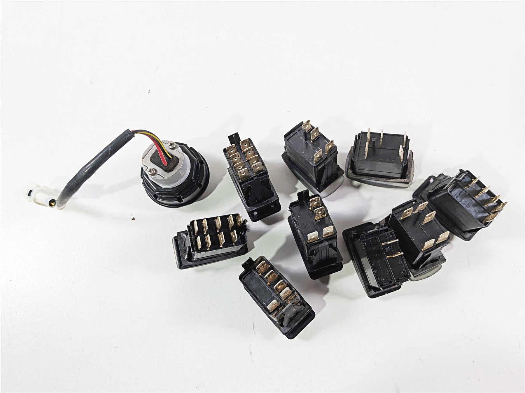 2018 Can Am Maverick X3 XRS Turbo R Light Awd Switch Start Stop Set 710005213-Mototech271