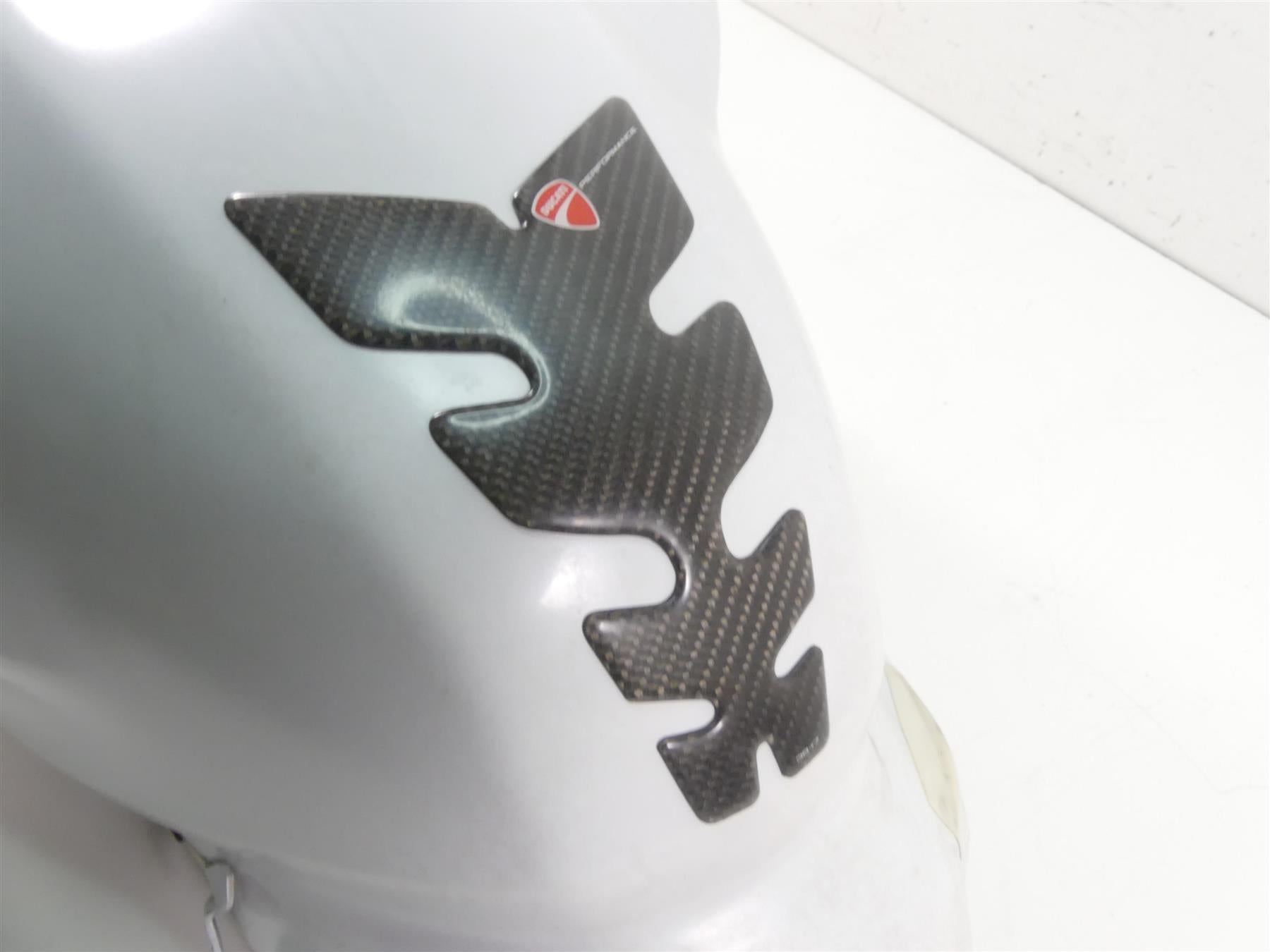 2017 Ducati 939 S Supersport Fuel Petrol Gas Tank - No Dent 58612531B 58612532B {{ shop.shopifyCountryName }} - Mototech271
