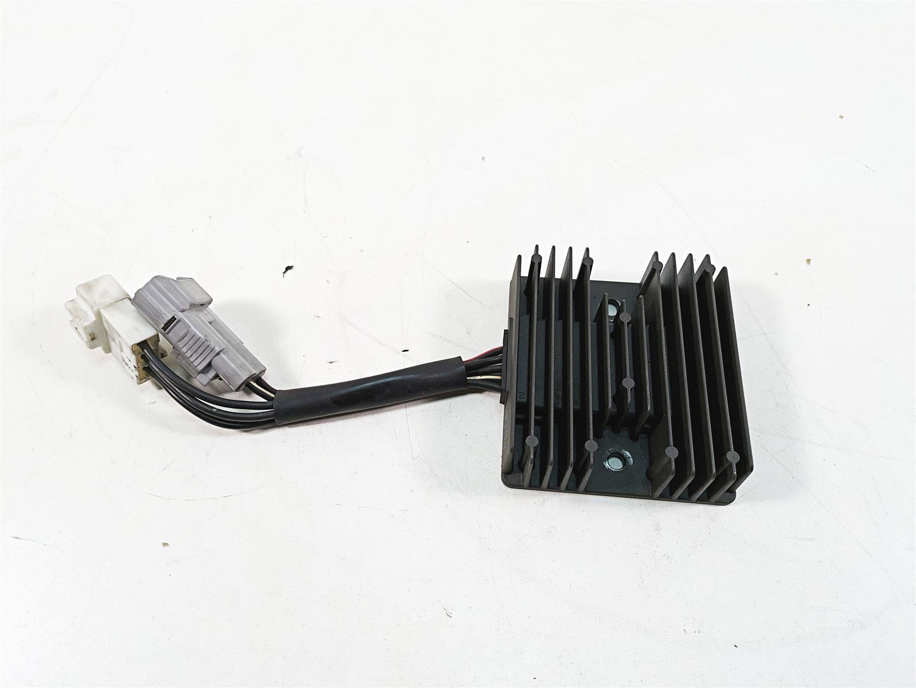 2016 Suzuki M109R VZR1800 Rectifier Voltage Regulator SH820AA 32800-10G30 {{ shop.shopifyCountryName }} - Mototech271