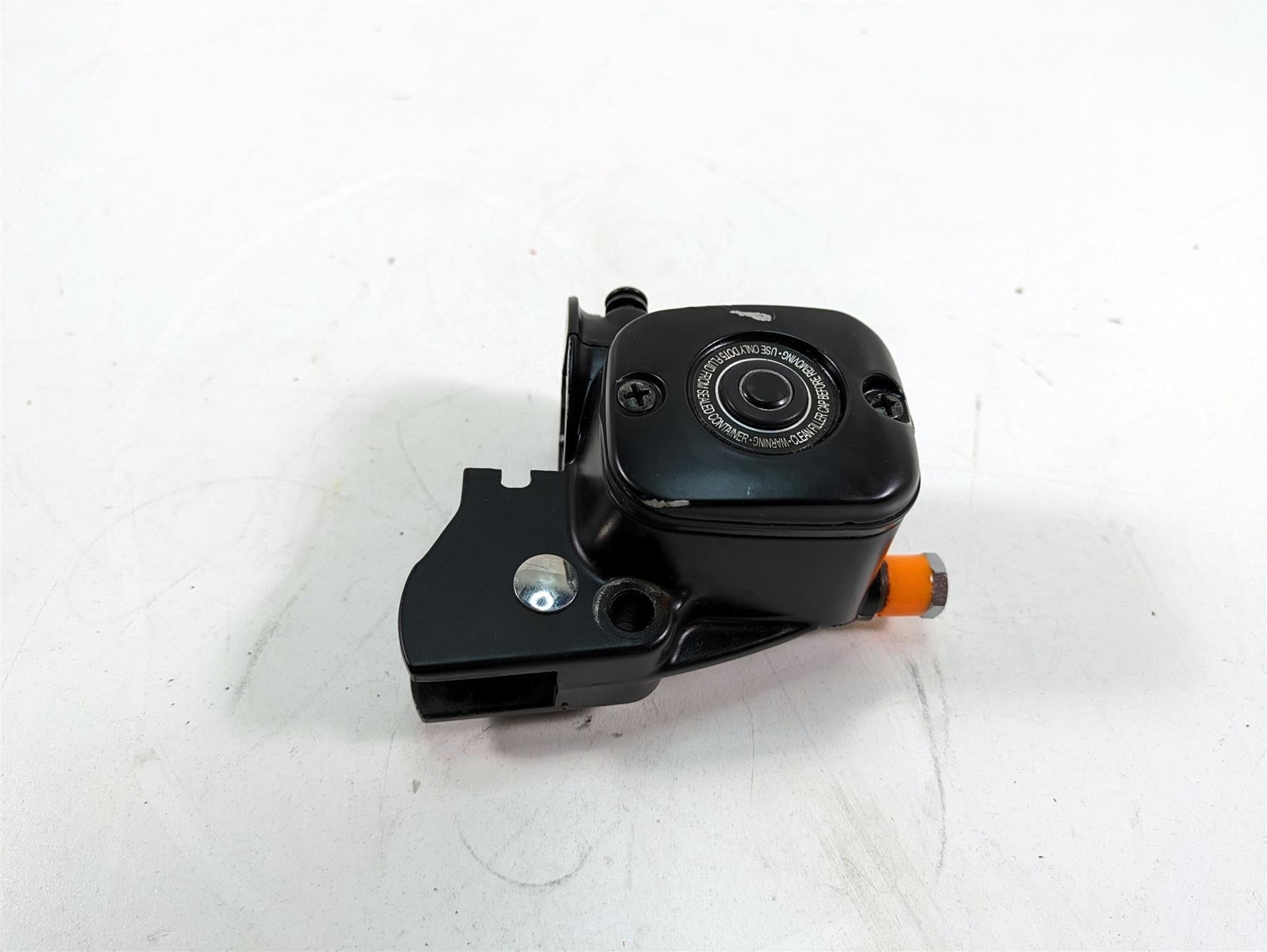 2000 Harley Dyna FXDL Low Rider Front Brake Master Cylinder 11/16" 41700737 {{ shop.shopifyCountryName }} - Mototech271