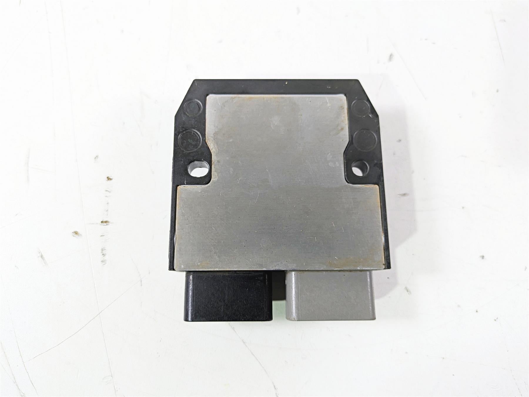 2022 Yamaha YXZ1000 R Rectifier Voltage Regulator B5H-81960-00-00 FH027DA {{ shop.shopifyCountryName }} - Mototech271