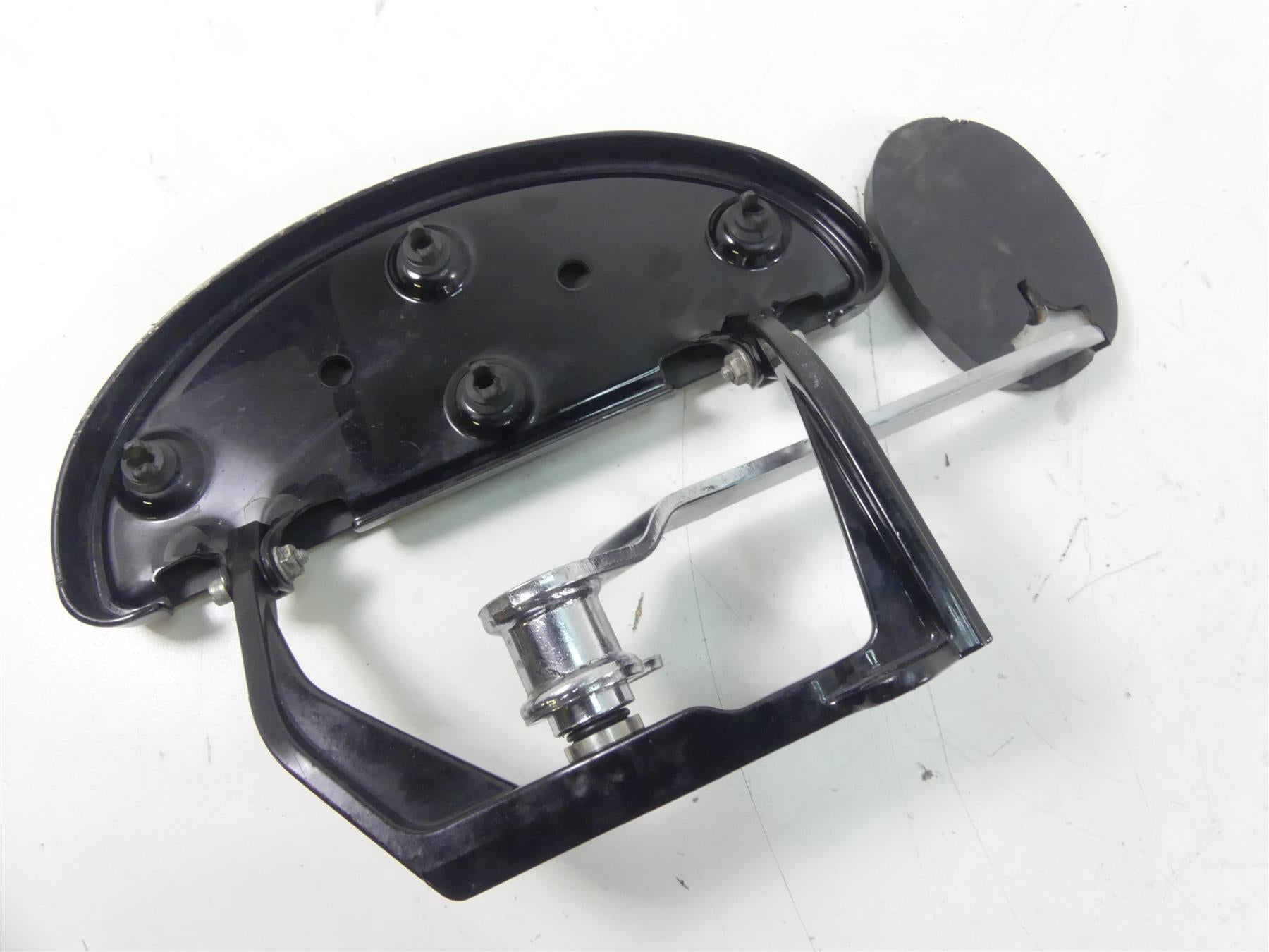 2017 Harley FLS Softail Slim Right Front Floorboard & Brake Pedal 42431-11 {{ shop.shopifyCountryName }} - Mototech271