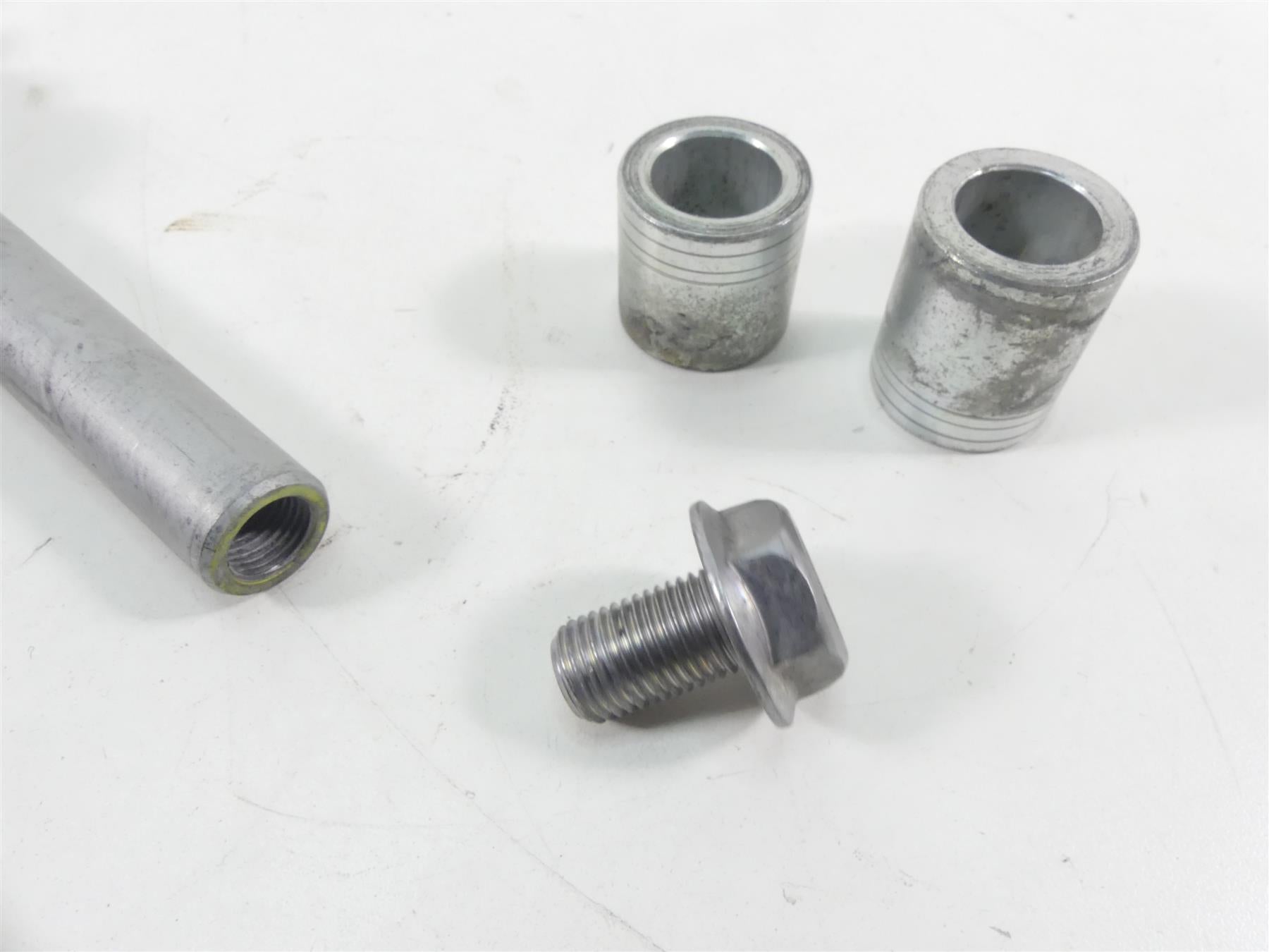 2009 Honda VTX1300 Touring Front 20mm Wheel Spindle Axle 44301-MEA-670 {{ shop.shopifyCountryName }} - Mototech271